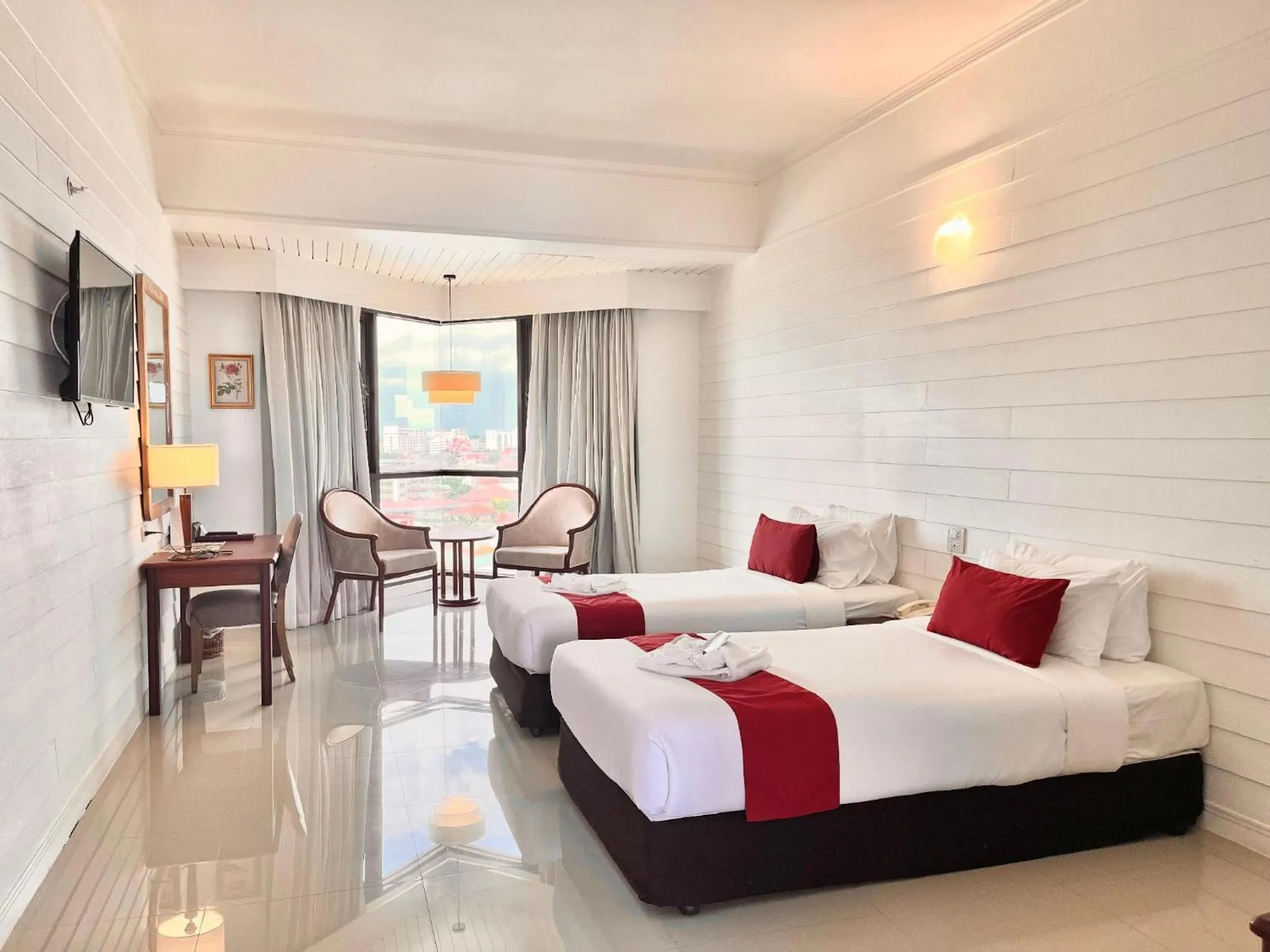 Deluxe Twin Room in Napalai Hotel