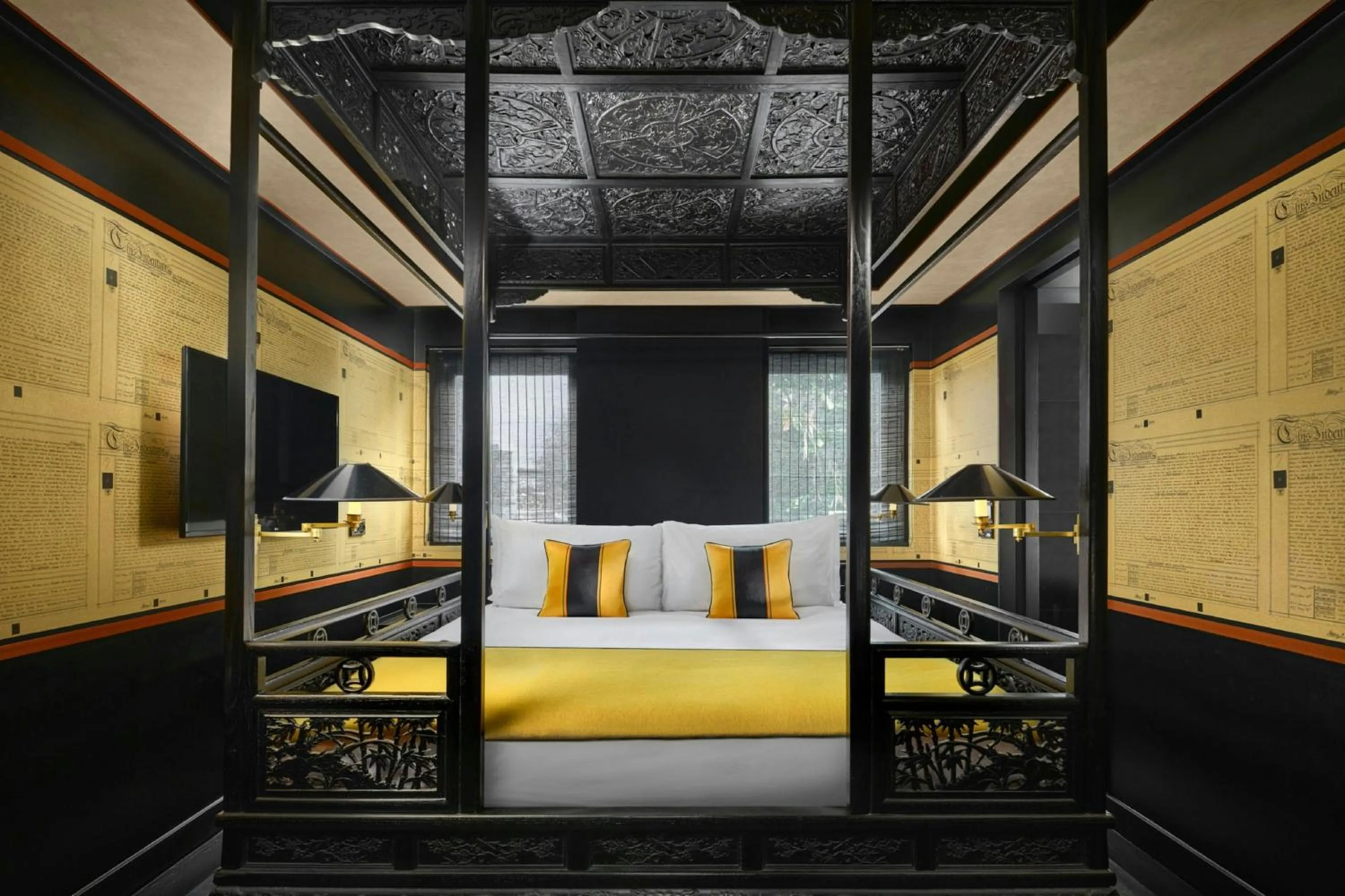 Opium Room, Roundtrip Airport Transfers, Club Lounge Access, Guest Room, Evening Cocktails, Appetizers, 1 King in Duxton Reserve Singapore, Autograph Collection