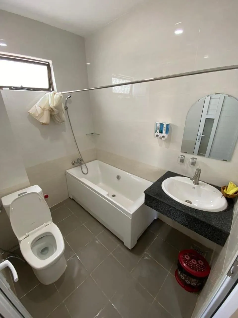 Triple Room with Bath in Rich Hotel