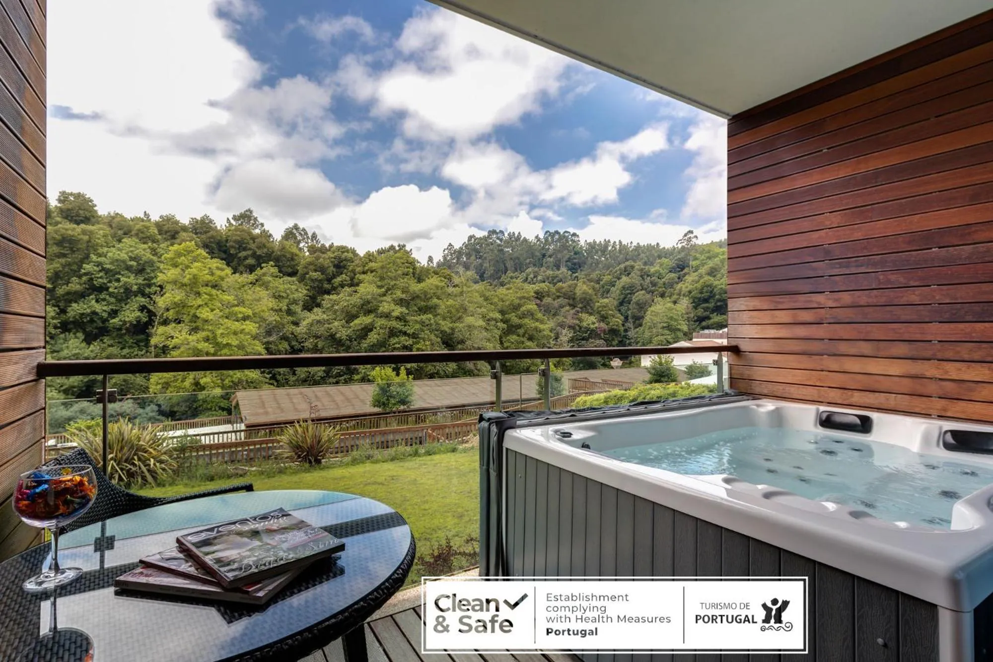 Deluxe Double with Spa Bath in Hotel Rural Vale Do Rio