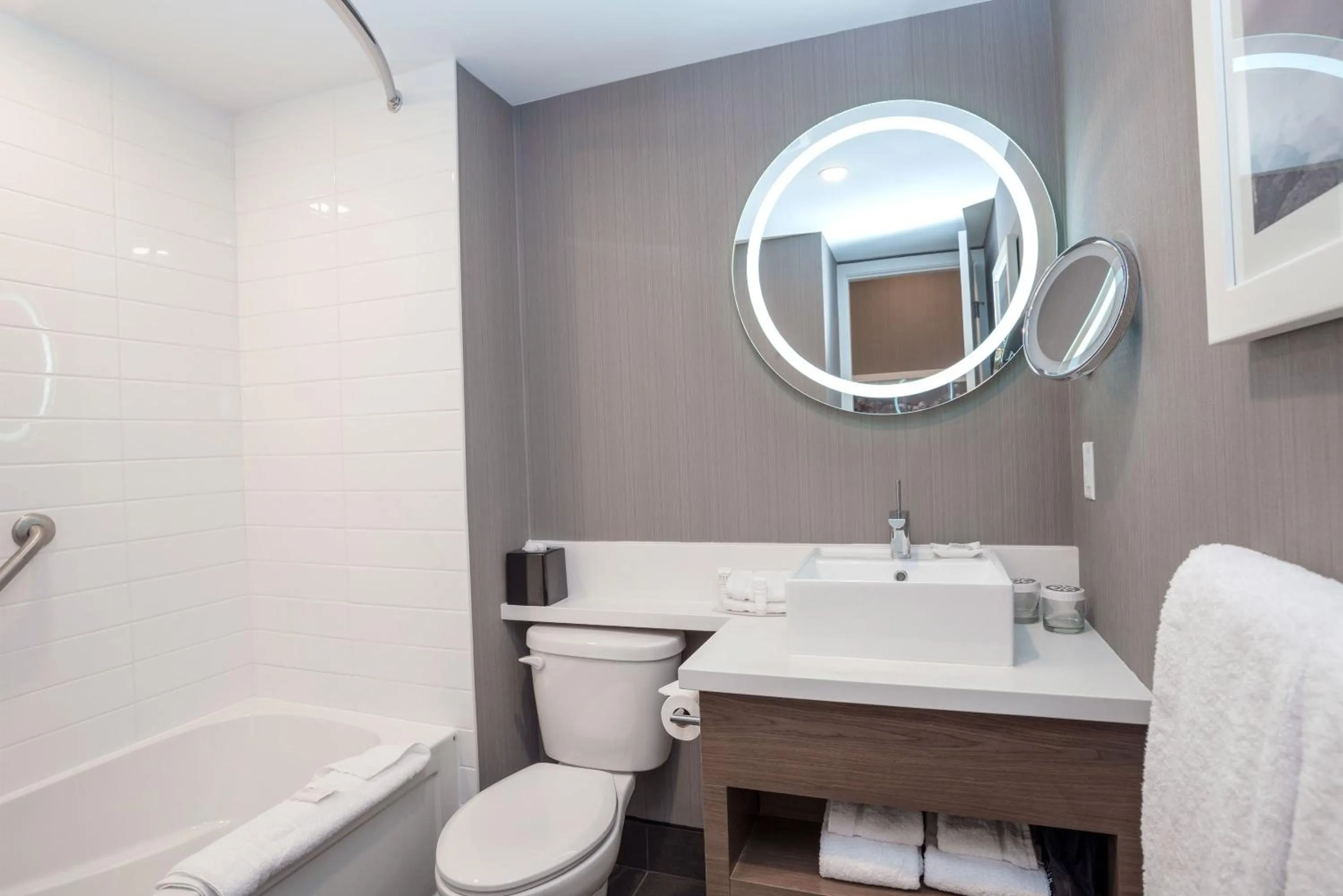 Standard Room, 2 Queen Beds in Sandman Signature St. John's Hotel