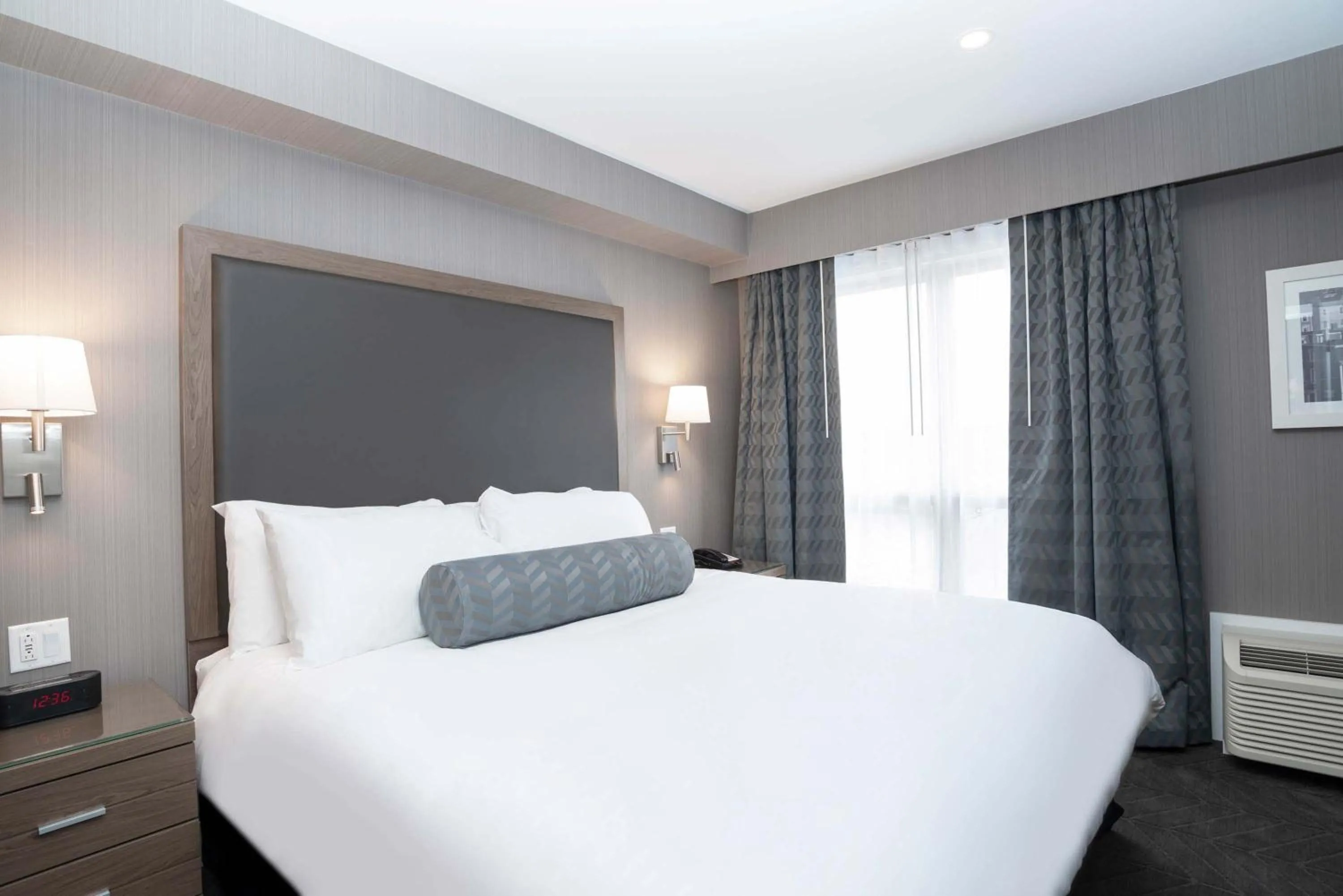 Standard Suite, 1 King Bed, Sofa Bed, Kitchenette in Sandman Signature St. John's Hotel