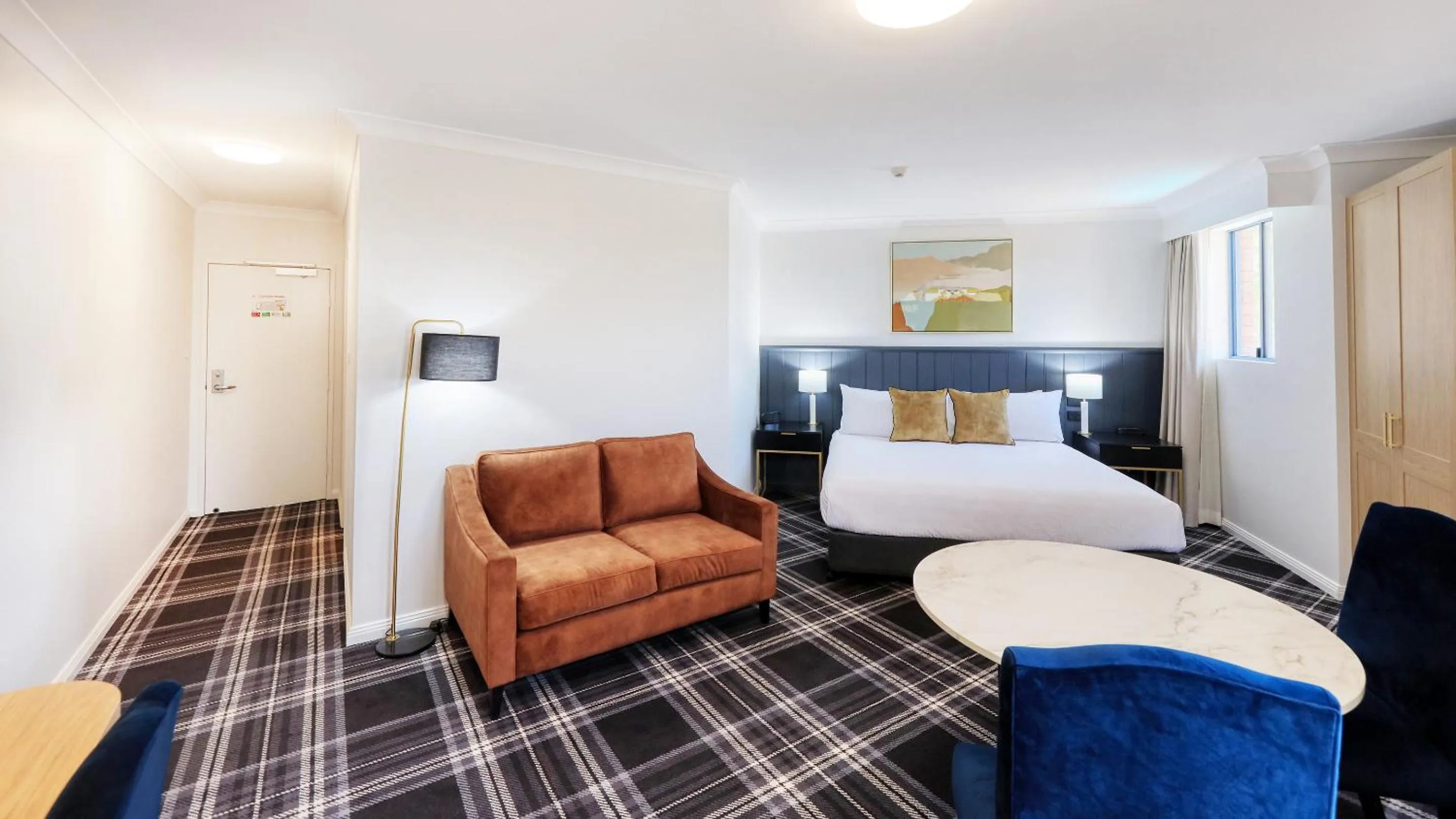 King Suite with Spa Bath in Dubbo RSL Club Motel