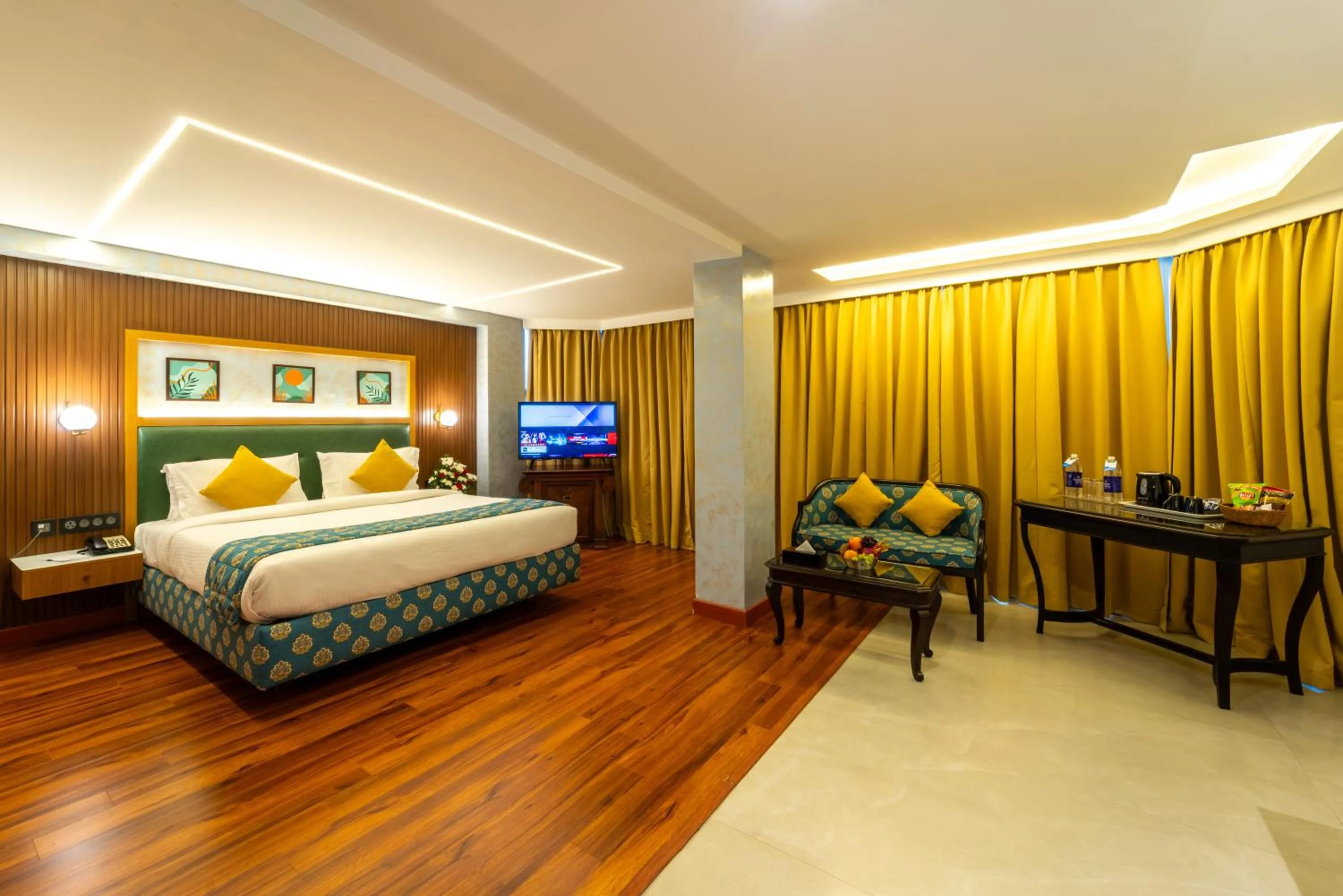 Deluxe Double or Twin Room with City View - single occupancy in Residency Tower