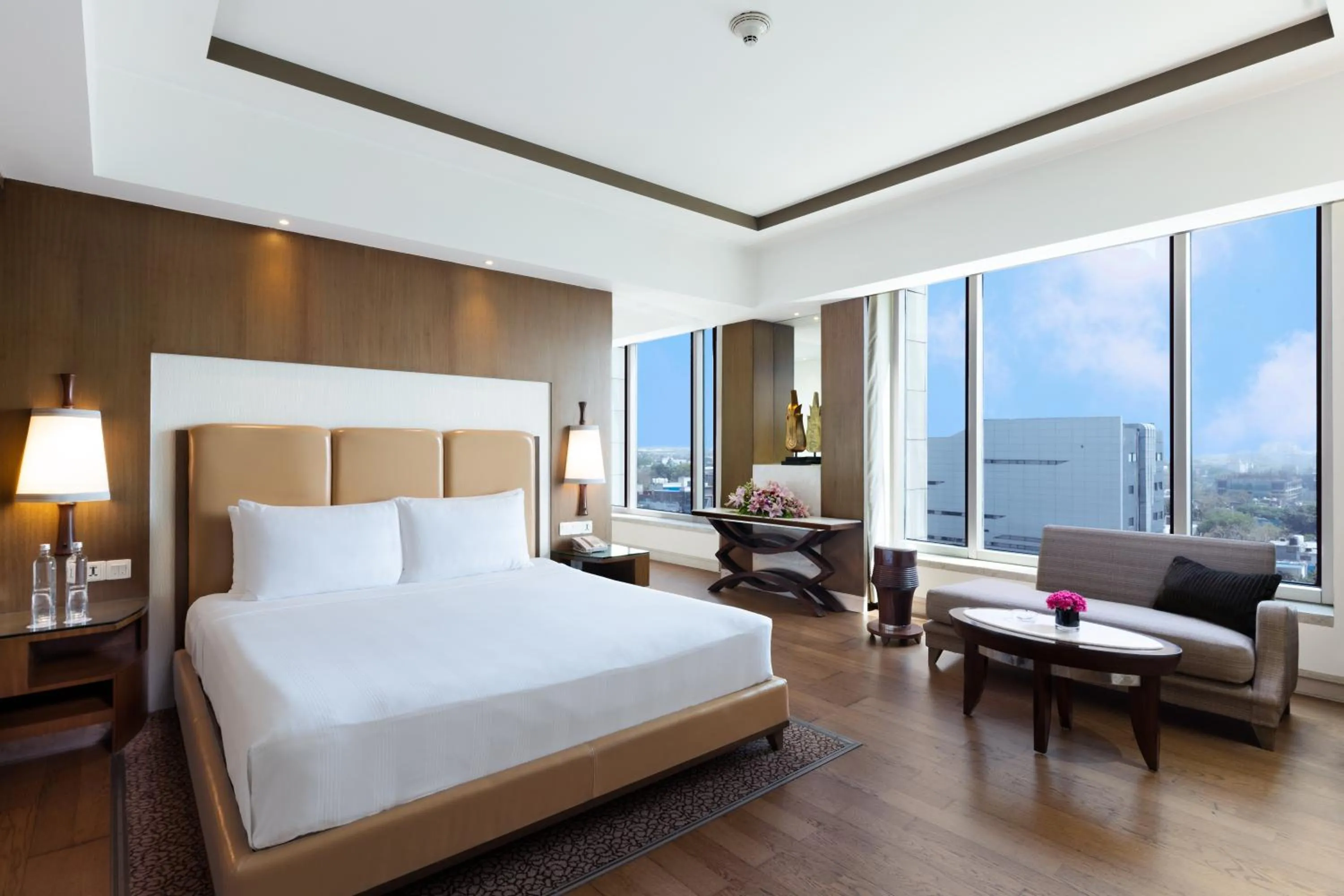 Standard King Room with Lounge Access in Crowne Plaza New Delhi Okhla by IHG