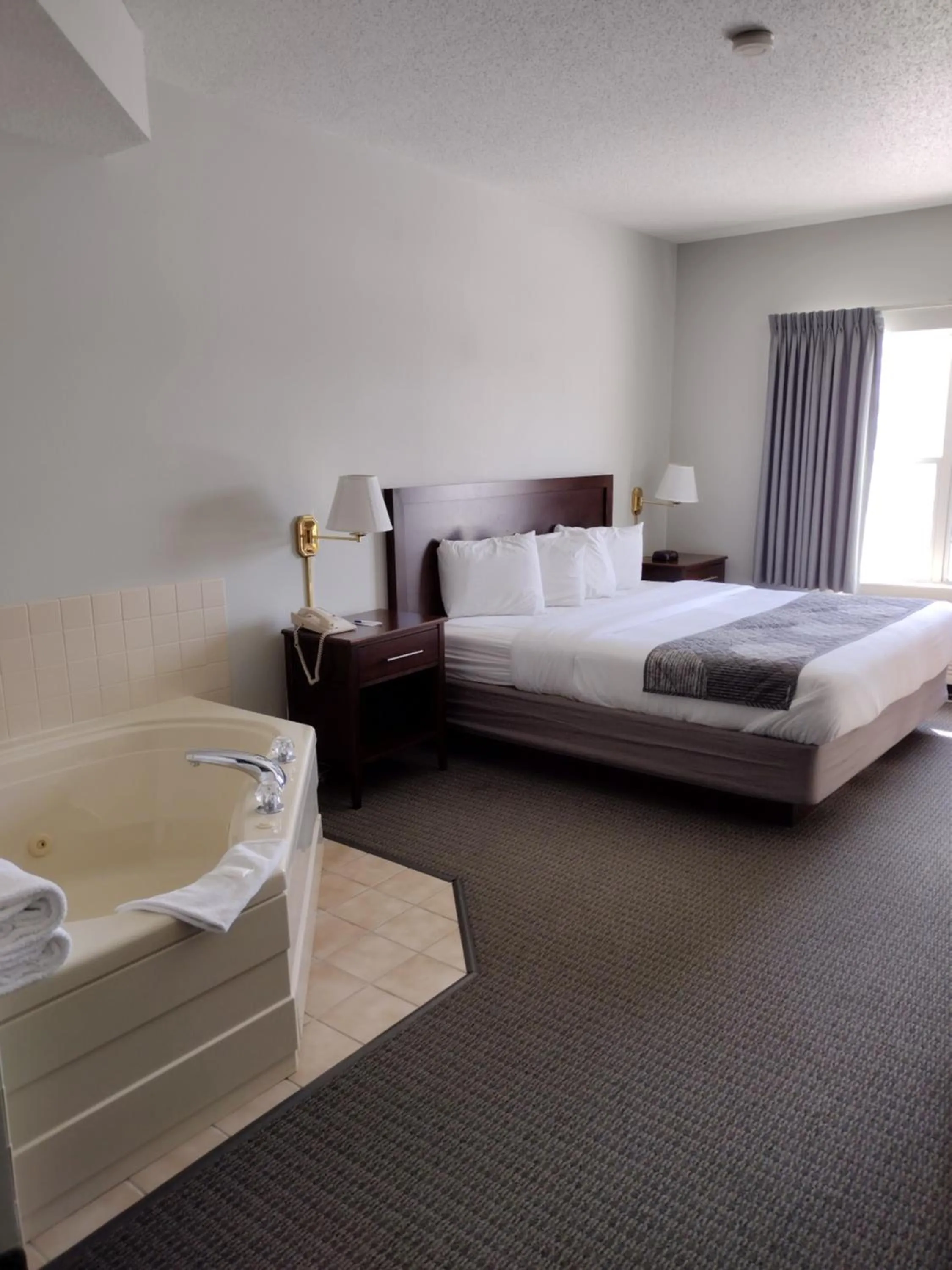 Junior Suite in GrandStay Hotel & Suites Hastings