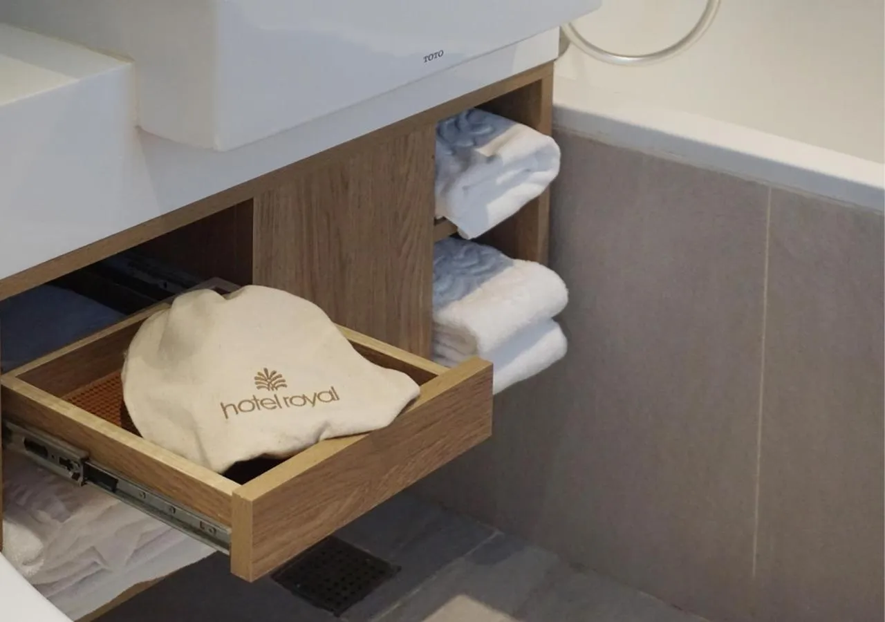 Business Double Room in Royal Inn Taipei Nanxi - MRT Zhongshan Station