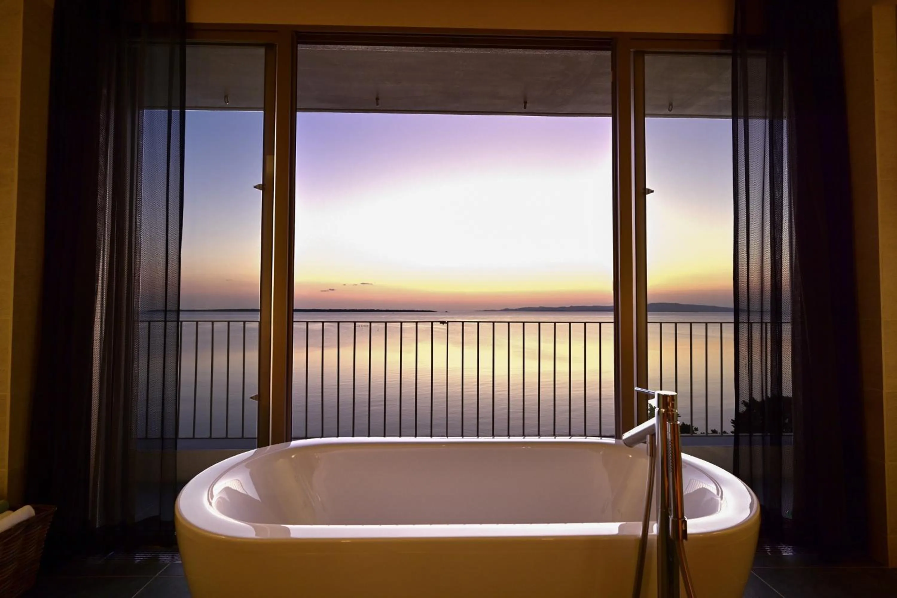 Deluxe Twin Room with Ocean View - Annex - Non-Smoking in Beach Hotel Sunshine Ishigakijima