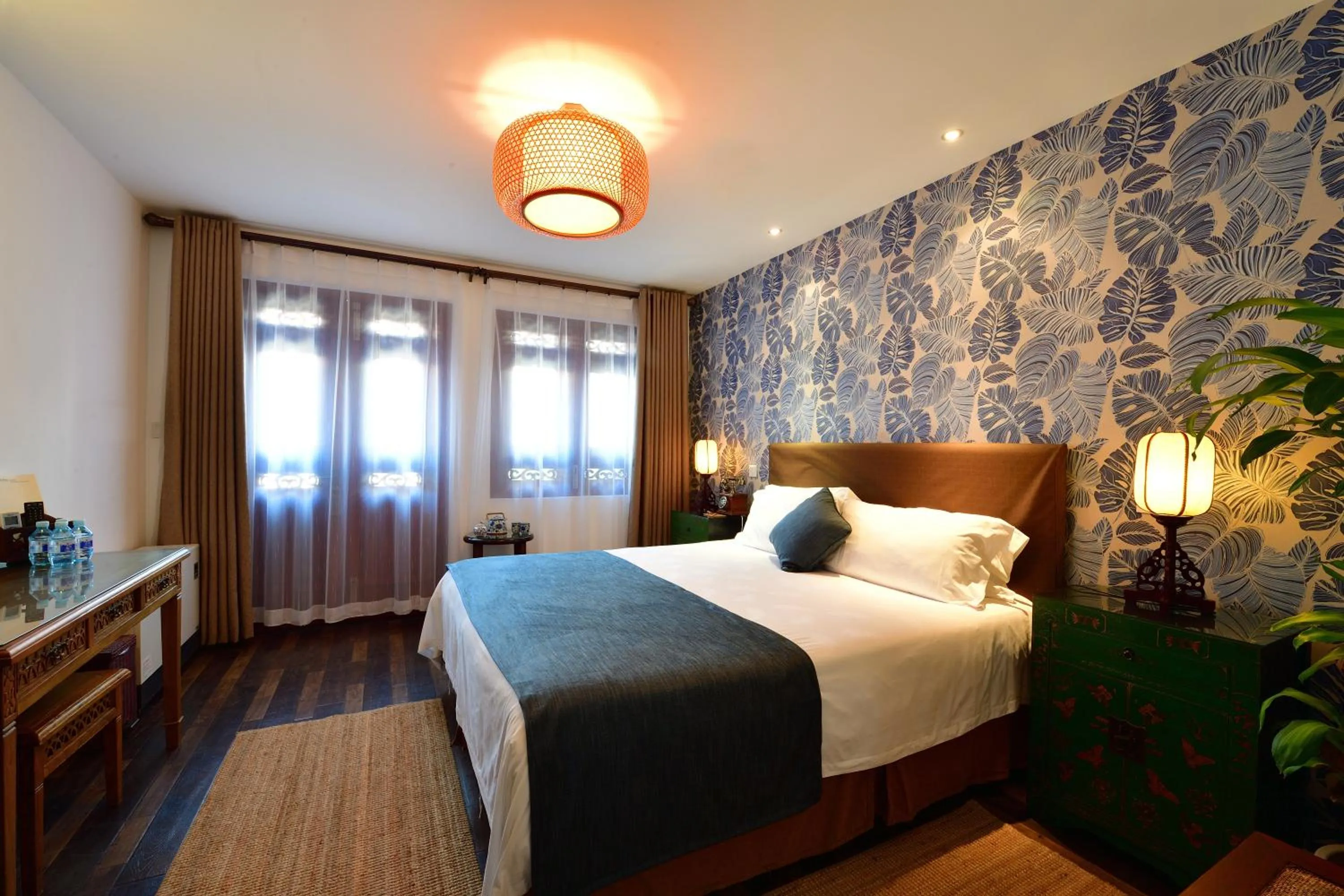 Courtyard View Double Room in Jingshan Garden Hotel