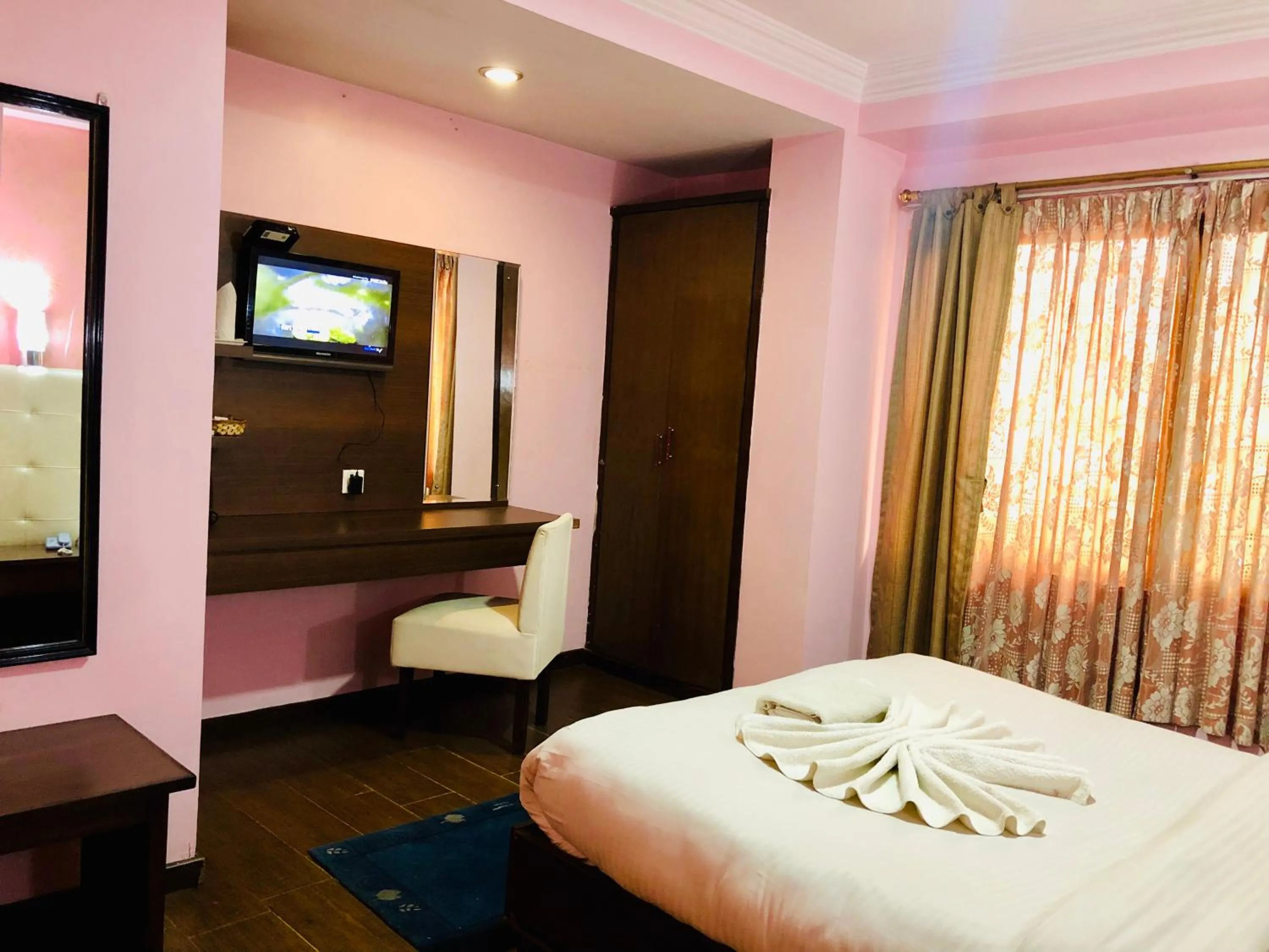 Standard Double or Twin Room - single occupancy in Backyard Hotel