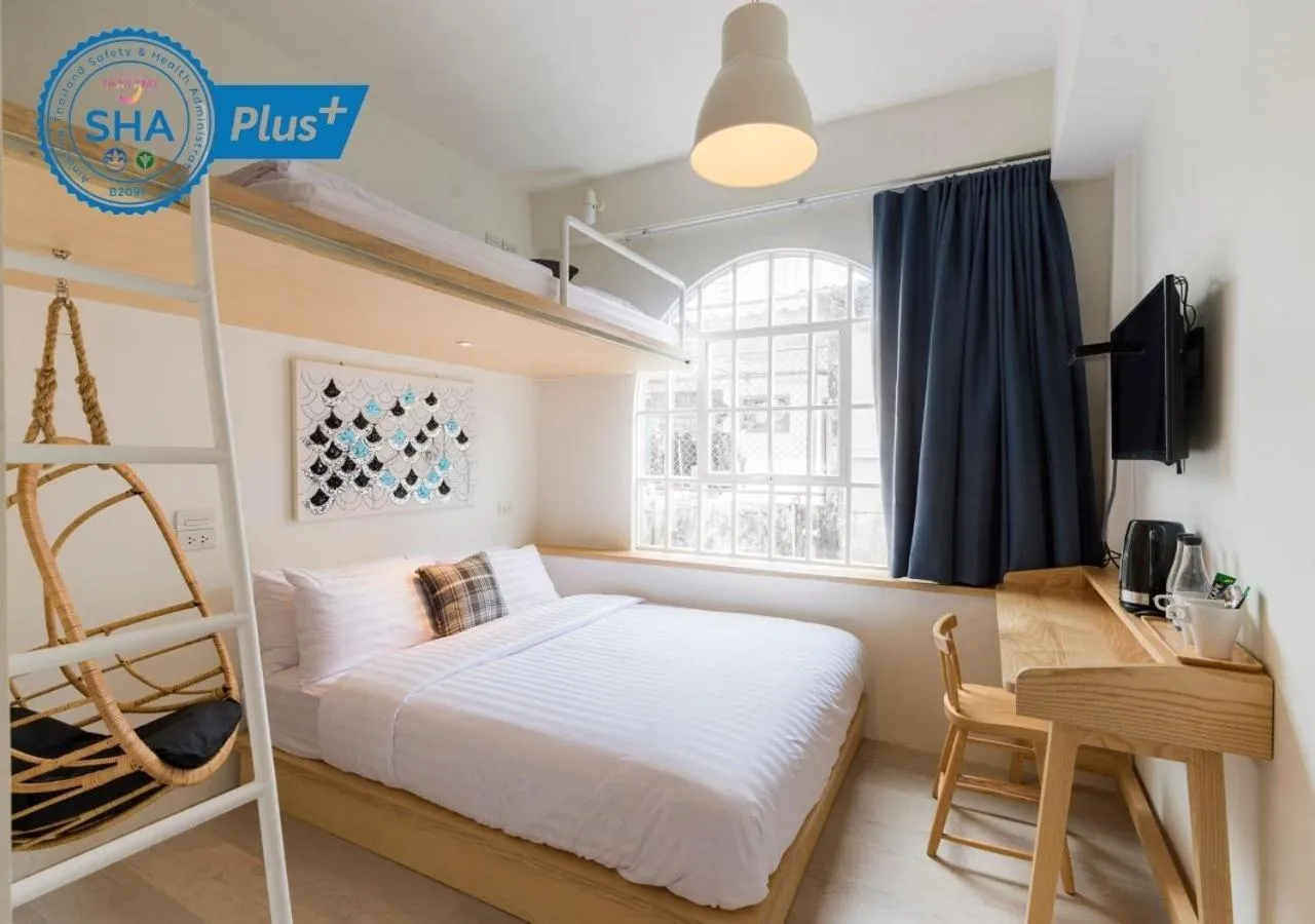 Grand Deluxe Room in The Pattern Boutique Hotel