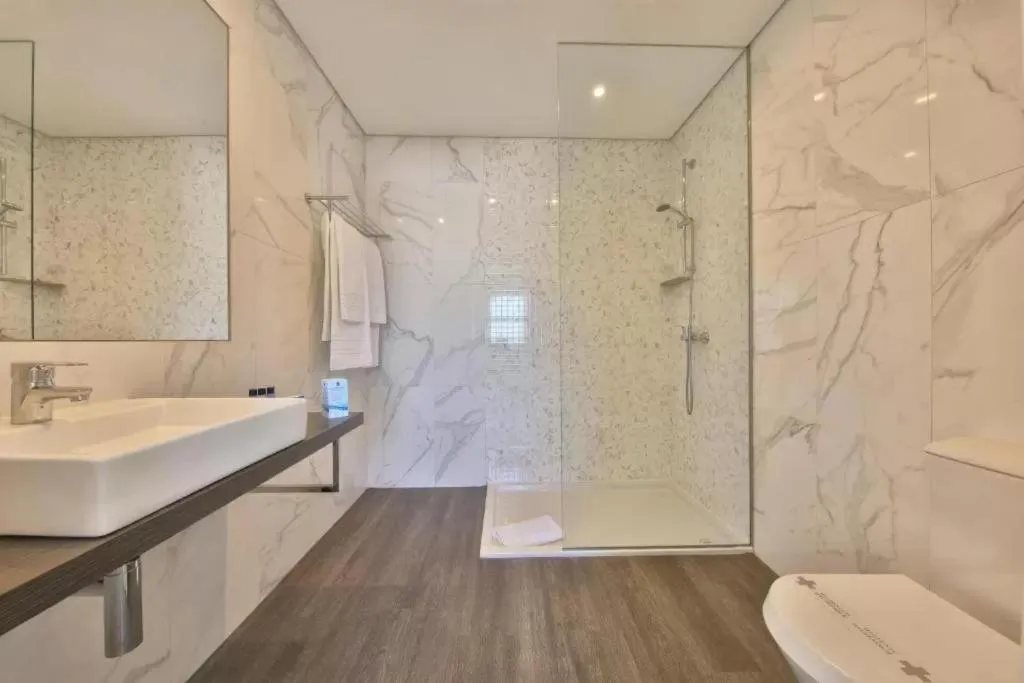 Deluxe Double or Twin Room in Agua Hotels Alvor Jardim