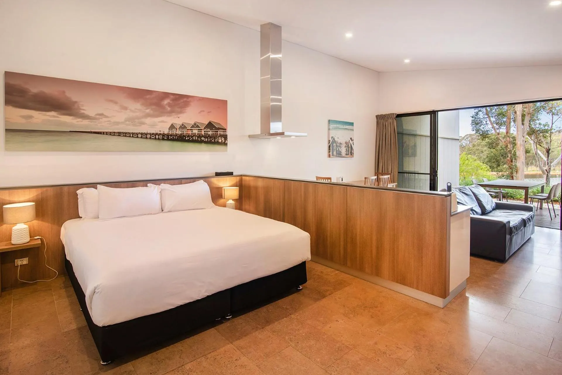 One Bed King Accessible Chalet in Eight Willows Retreat