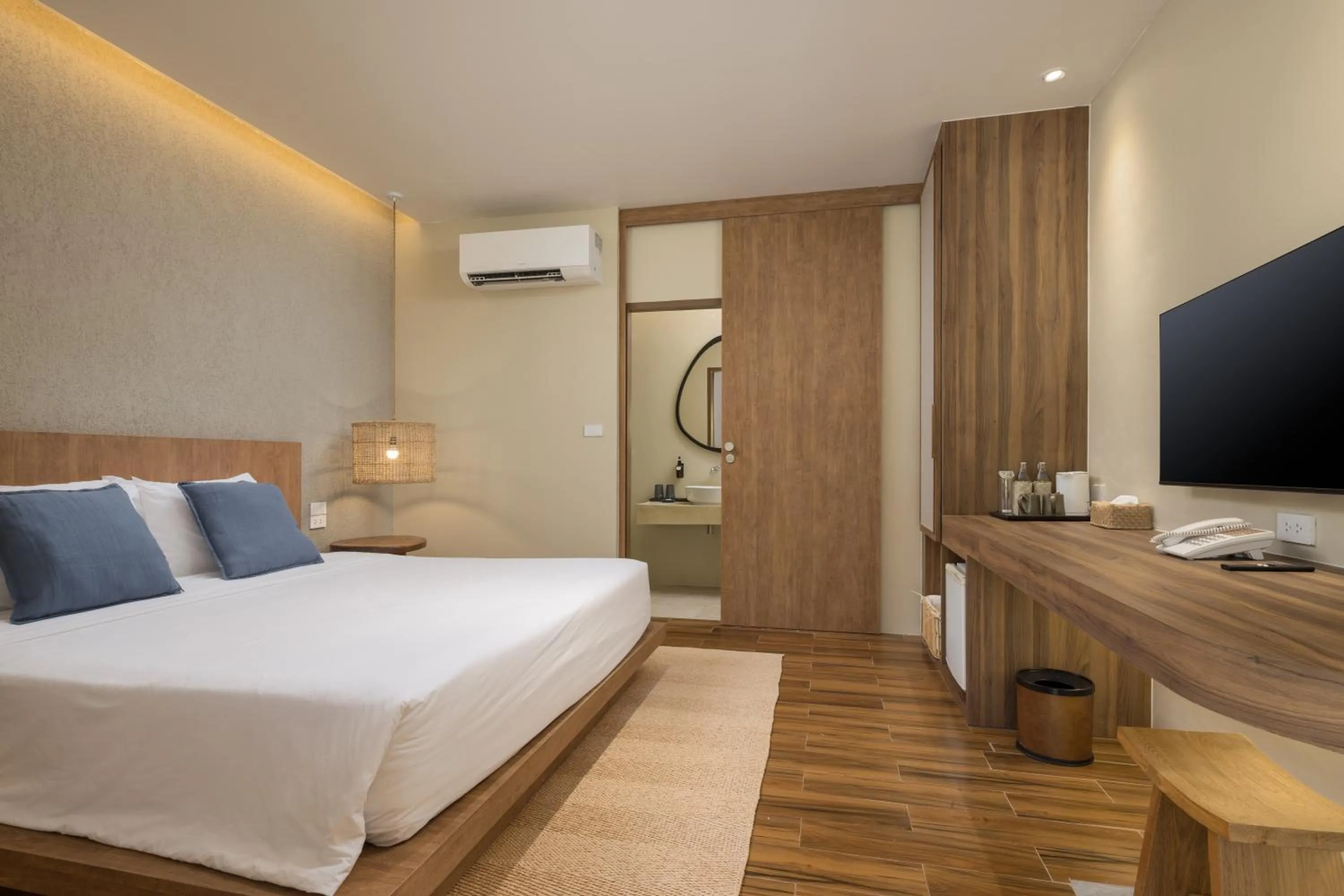 Superior King Room in Phangan Bayshore Resort Koh Phangan