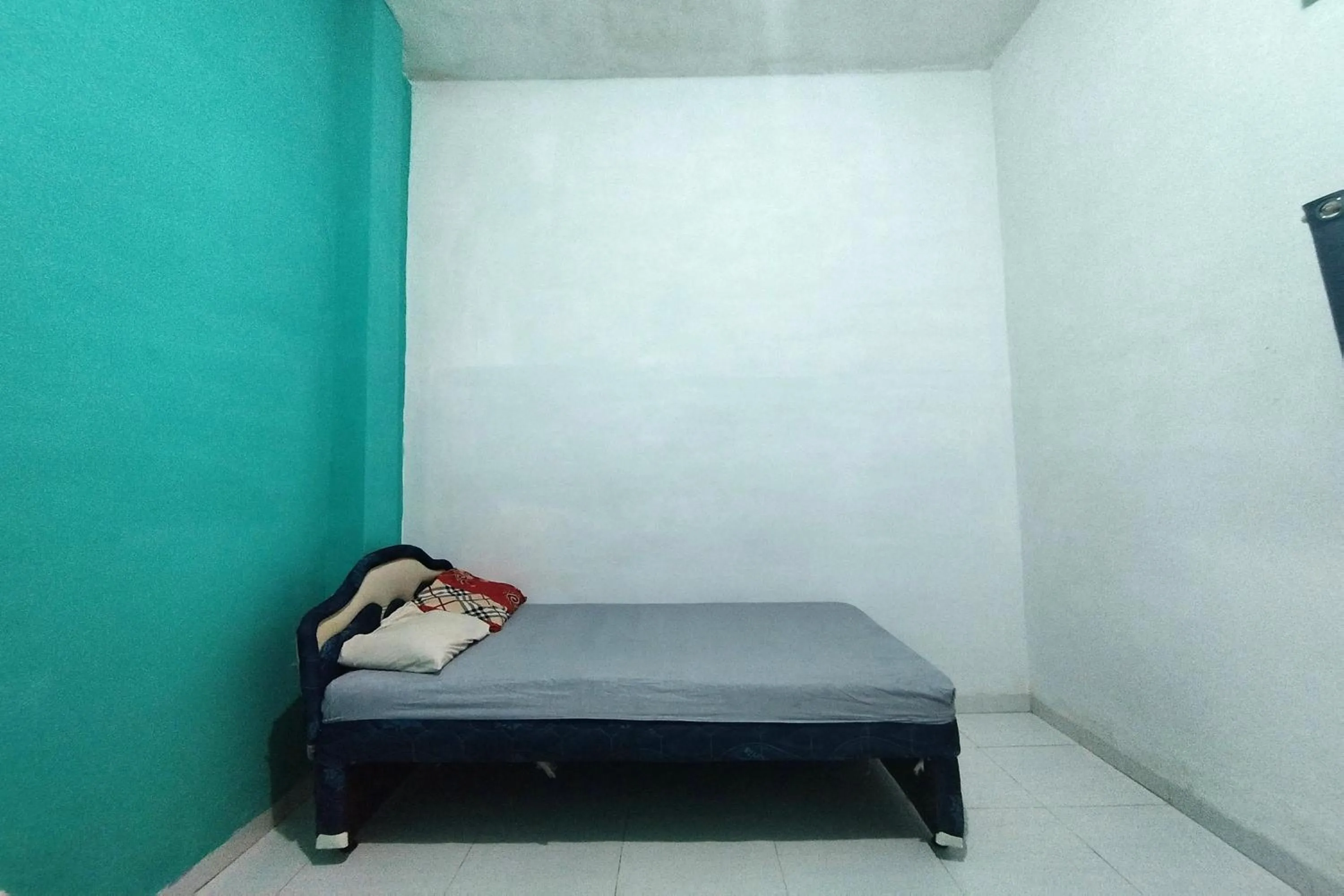 Standard Double Room in Wisma Hiro Pertiwi