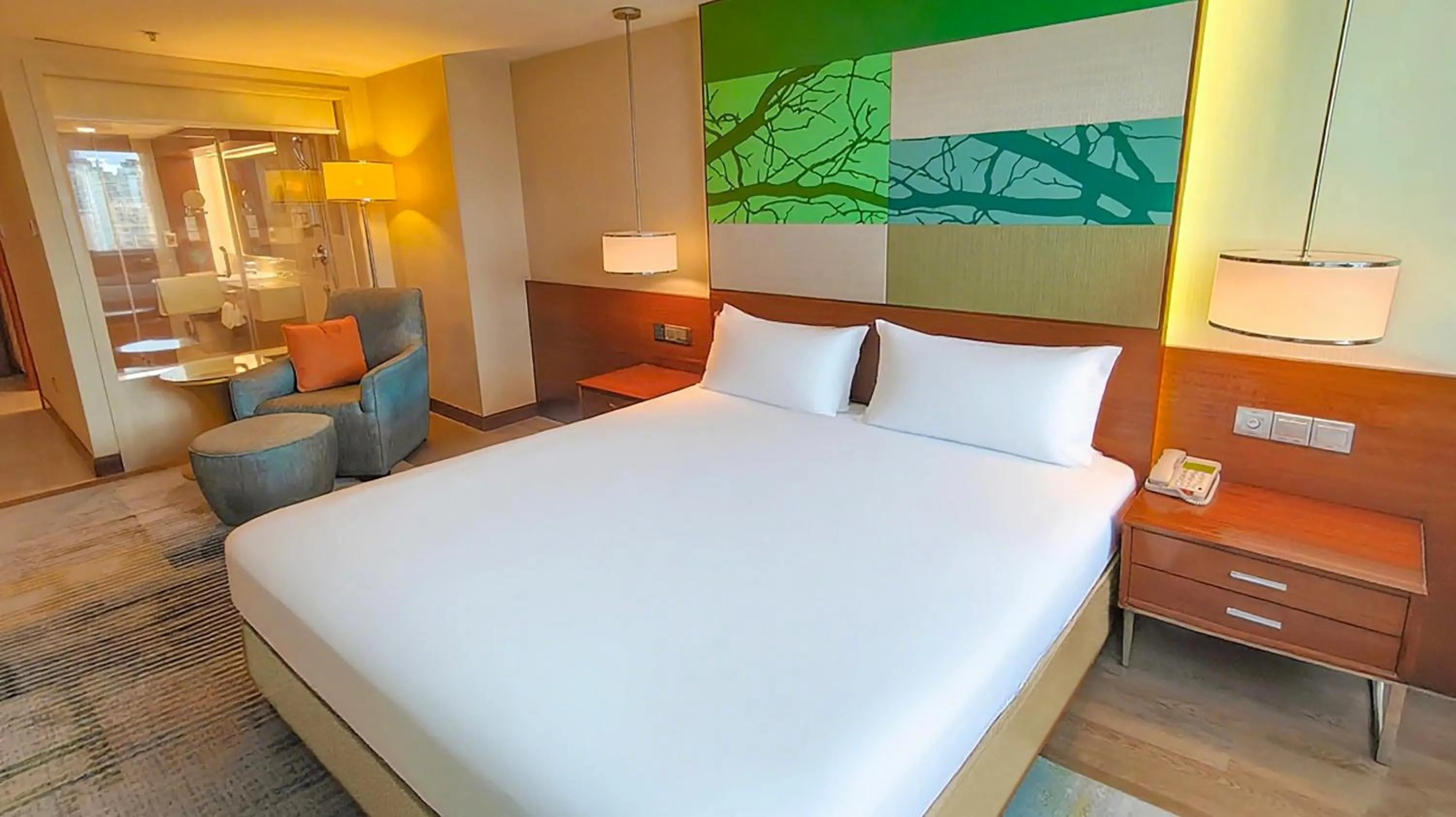 Premium Room in Holiday Inn Shenzhen Donghua by IHG