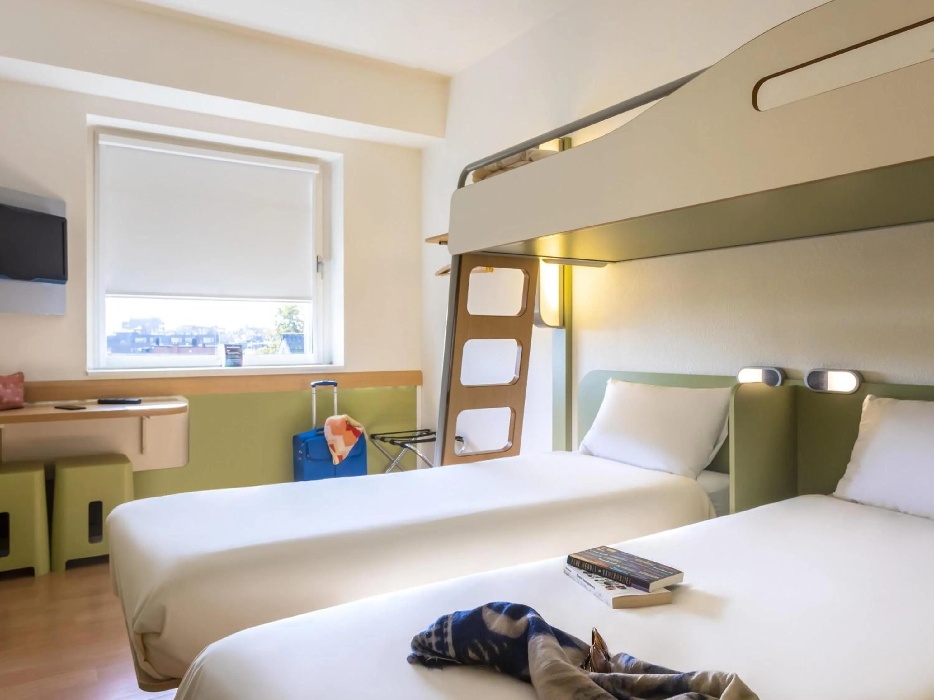 Standard Double Room with Two Single Beds and One Bunk Bed in ibis budget Antwerpen Centraal Station