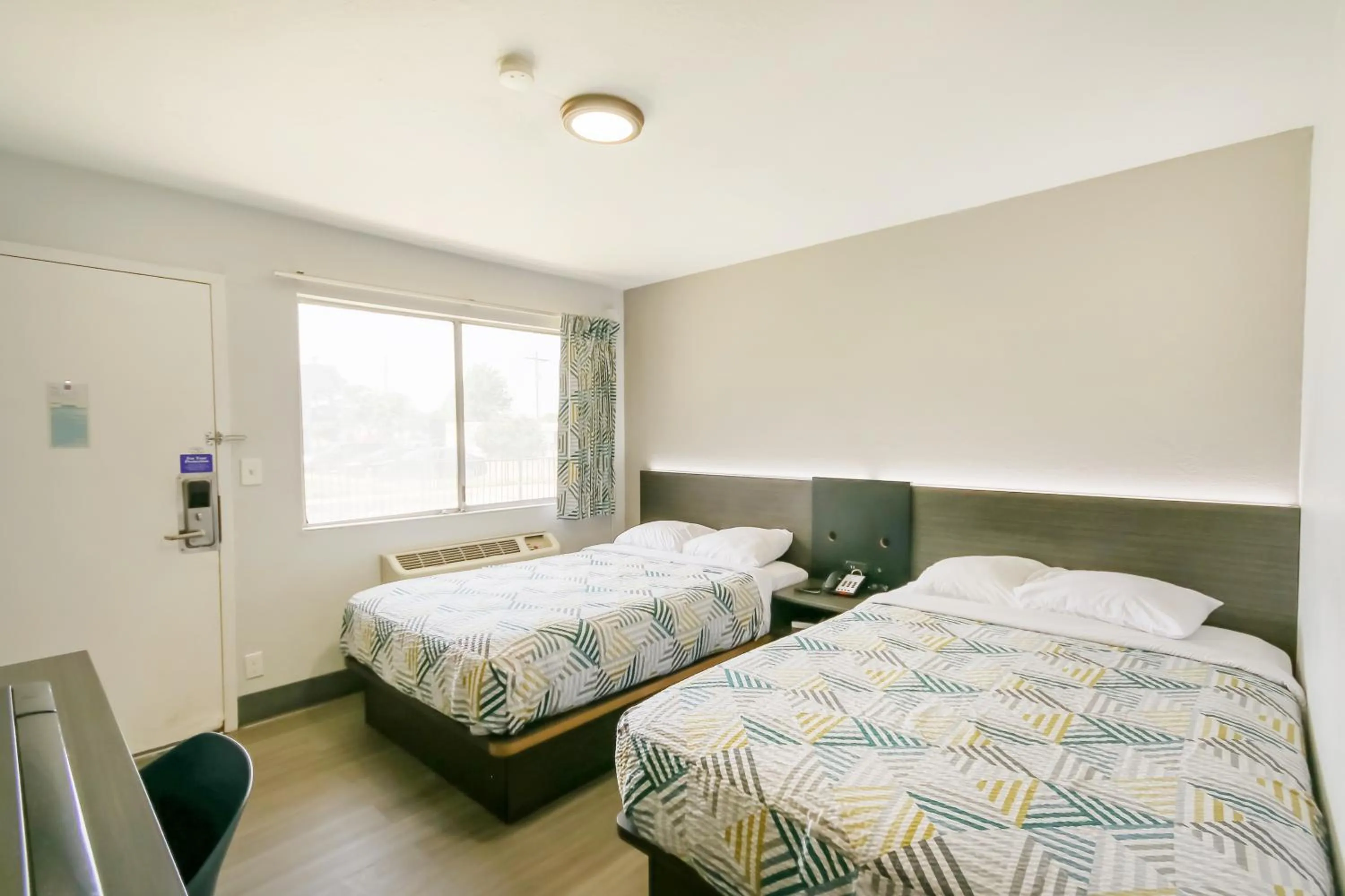 2 Full Beds Non-Smoking in Home 6 by Townhouse Topeka KS I 70