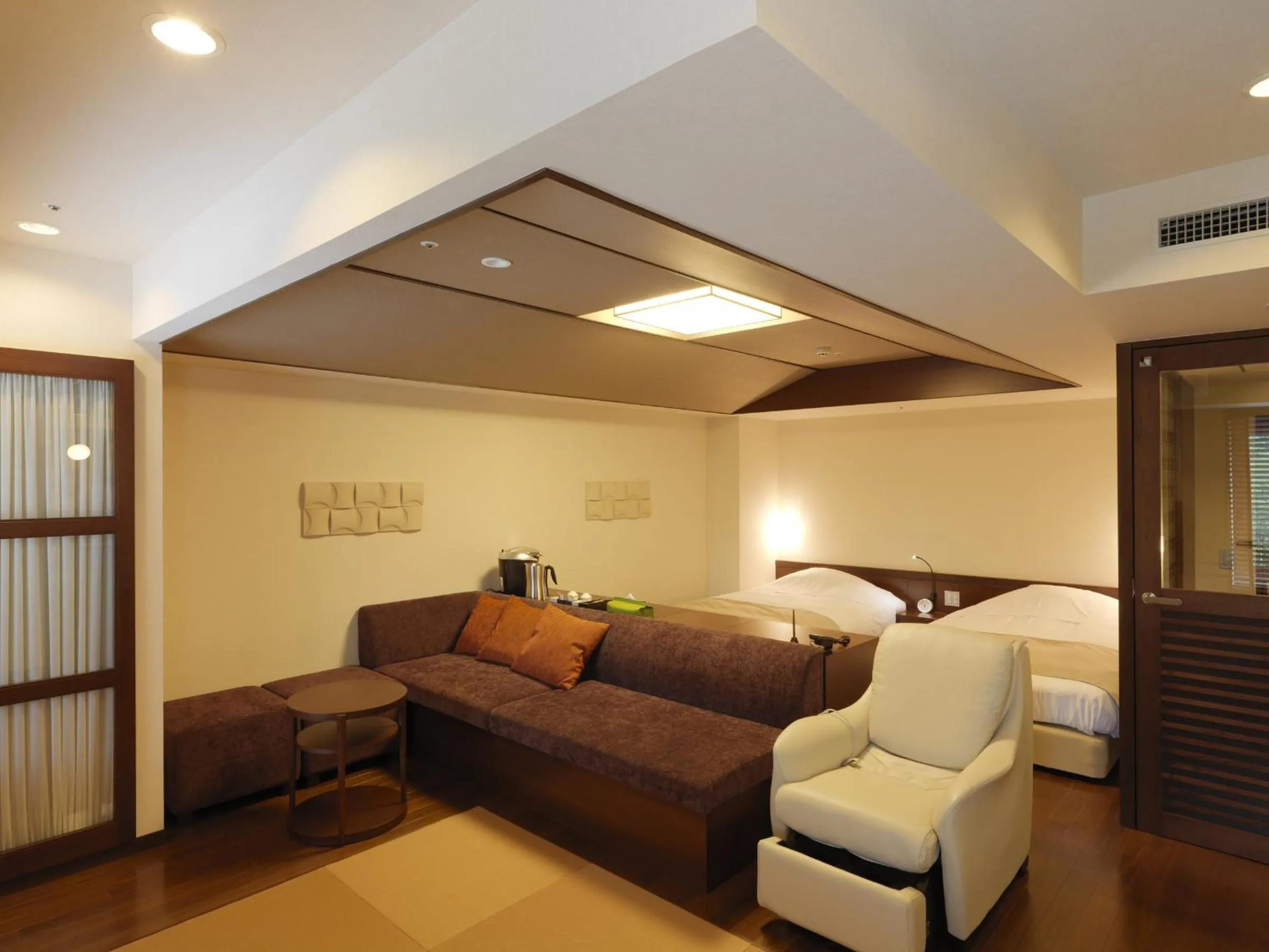 Room with Tatami Area - Buffet Breakfast + Buffet Dinner Included - Non-Smoking in Jozankei Tsuruga Resort Spa Mori no Uta