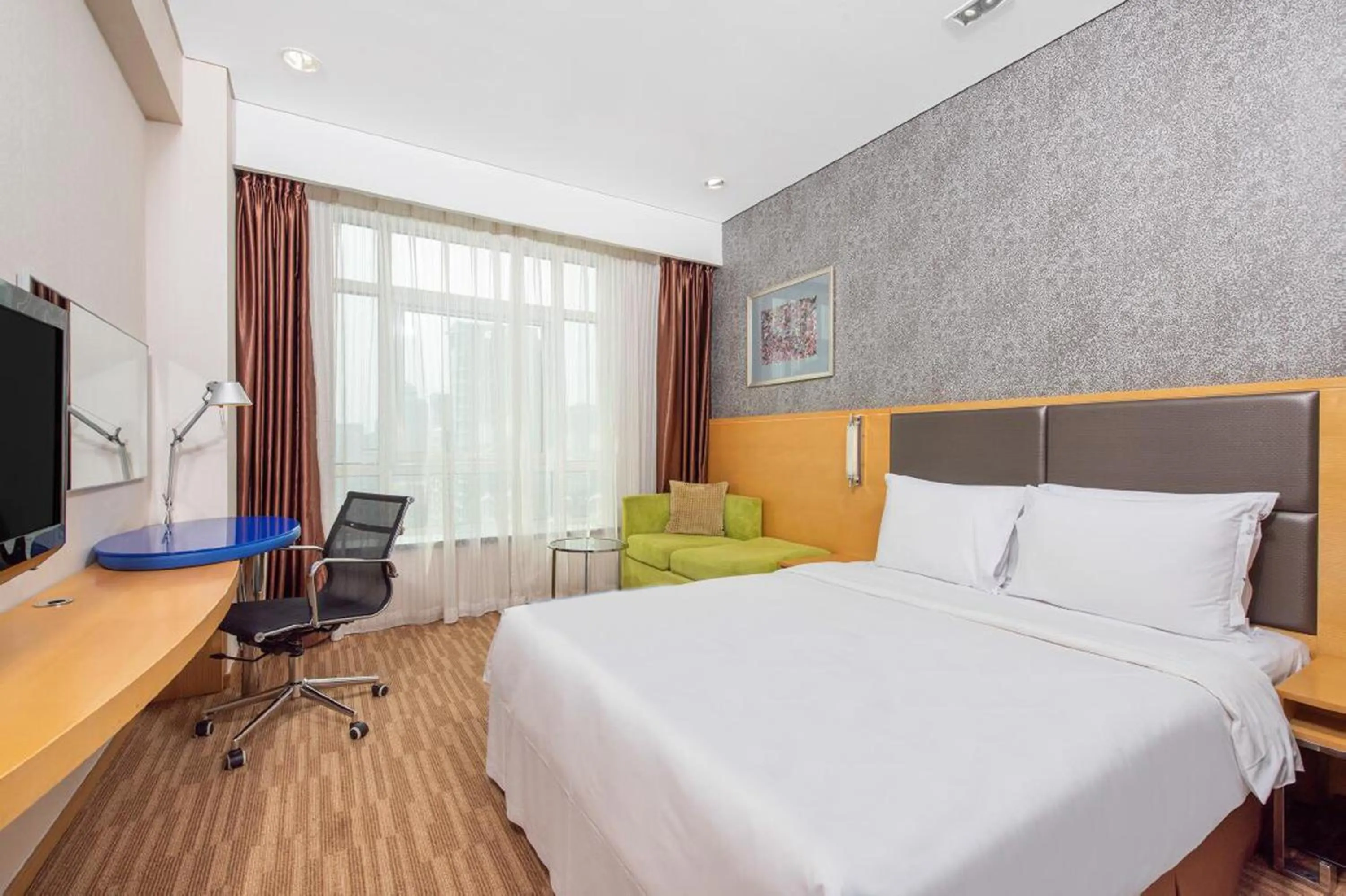 Queen Room - Accessible in Holiday Inn Express Beijing Dongzhimen by IHG