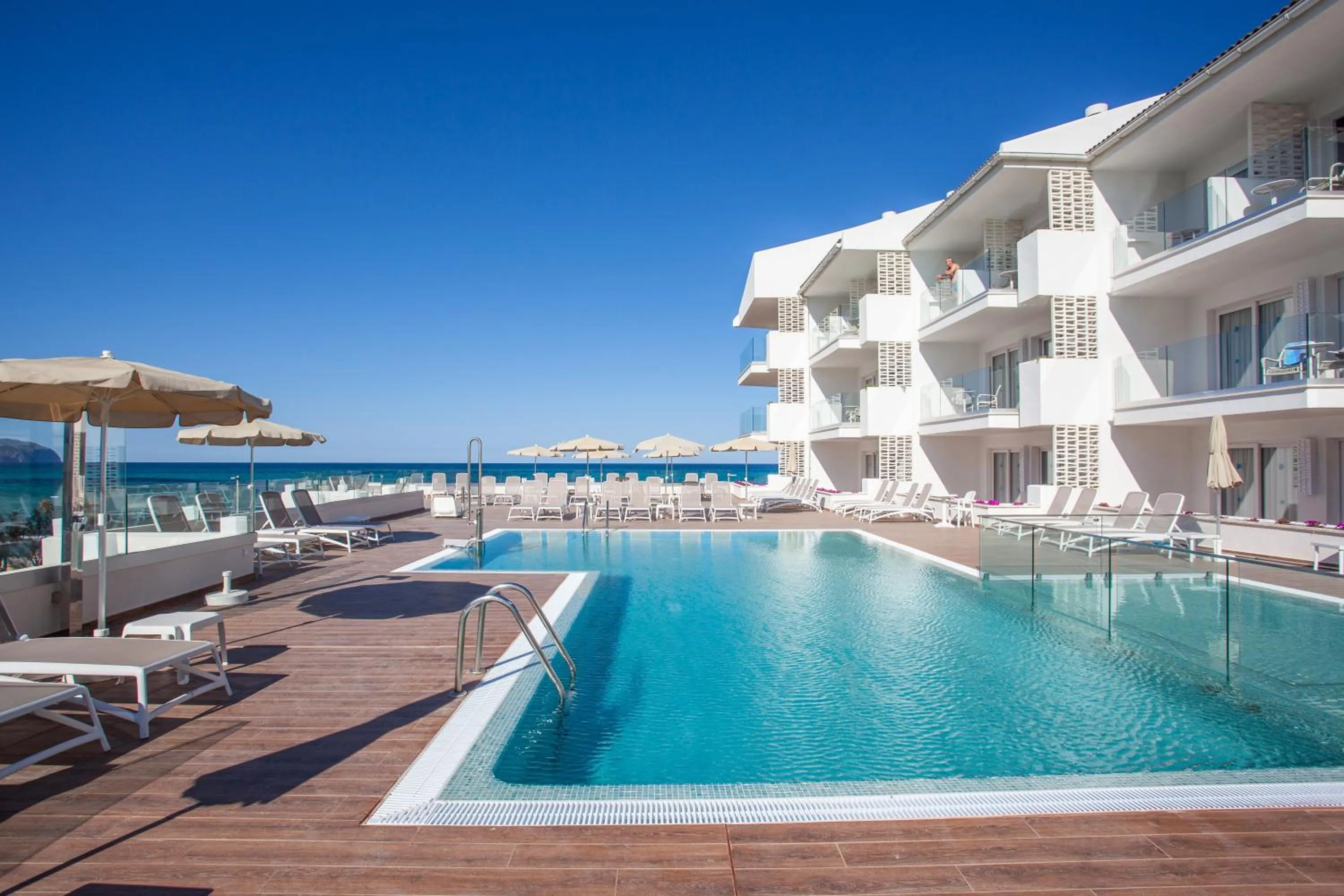 Swimming pool in Grupotel Picafort Beach