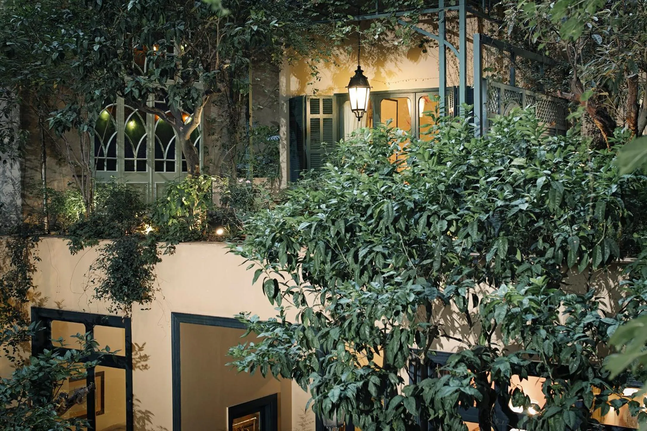 Inner courtyard view in Albergo Hotel