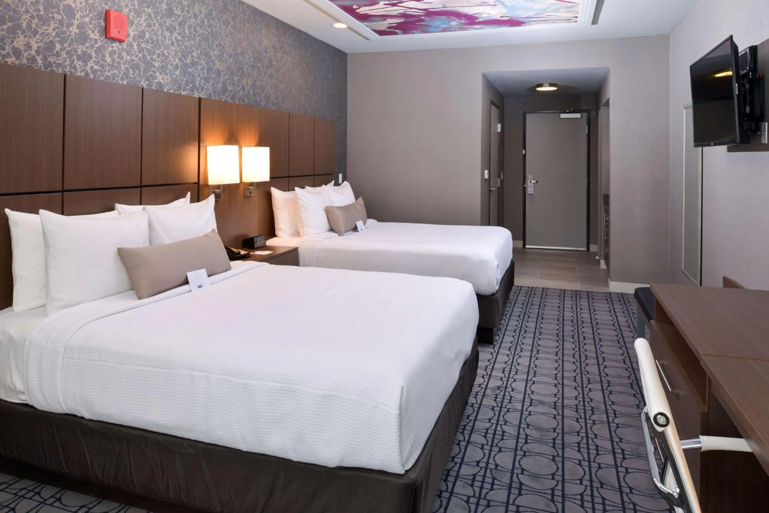 Queen Room with Two Queen Beds - Non-Smoking in Best Western Plus Coalinga Inn