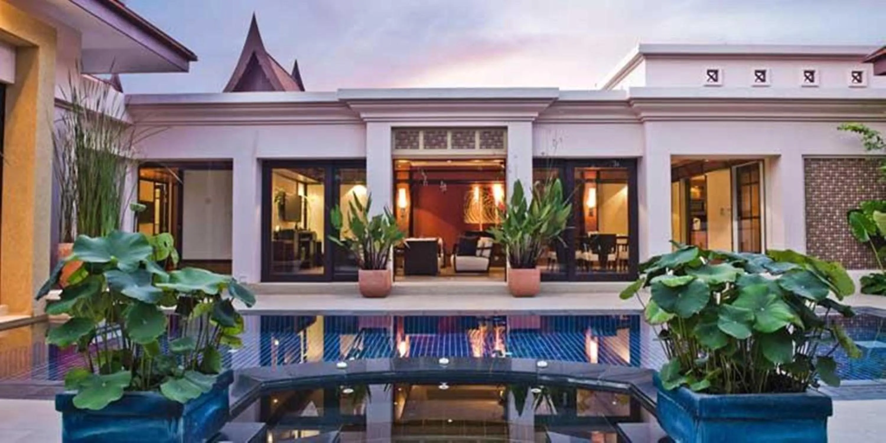 Swimming pool in Banyan Tree Phuket