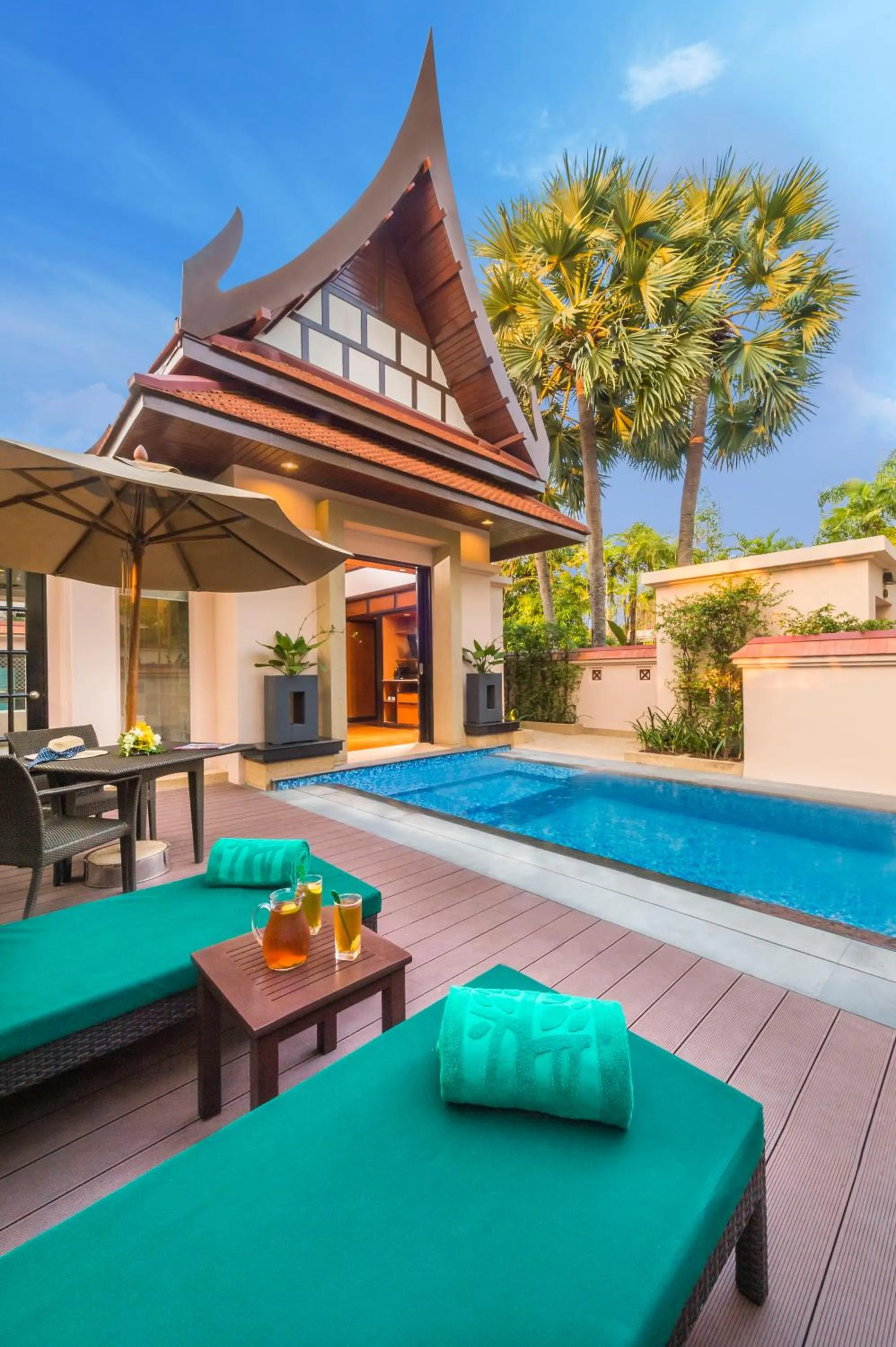 Swimming pool in Banyan Tree Phuket