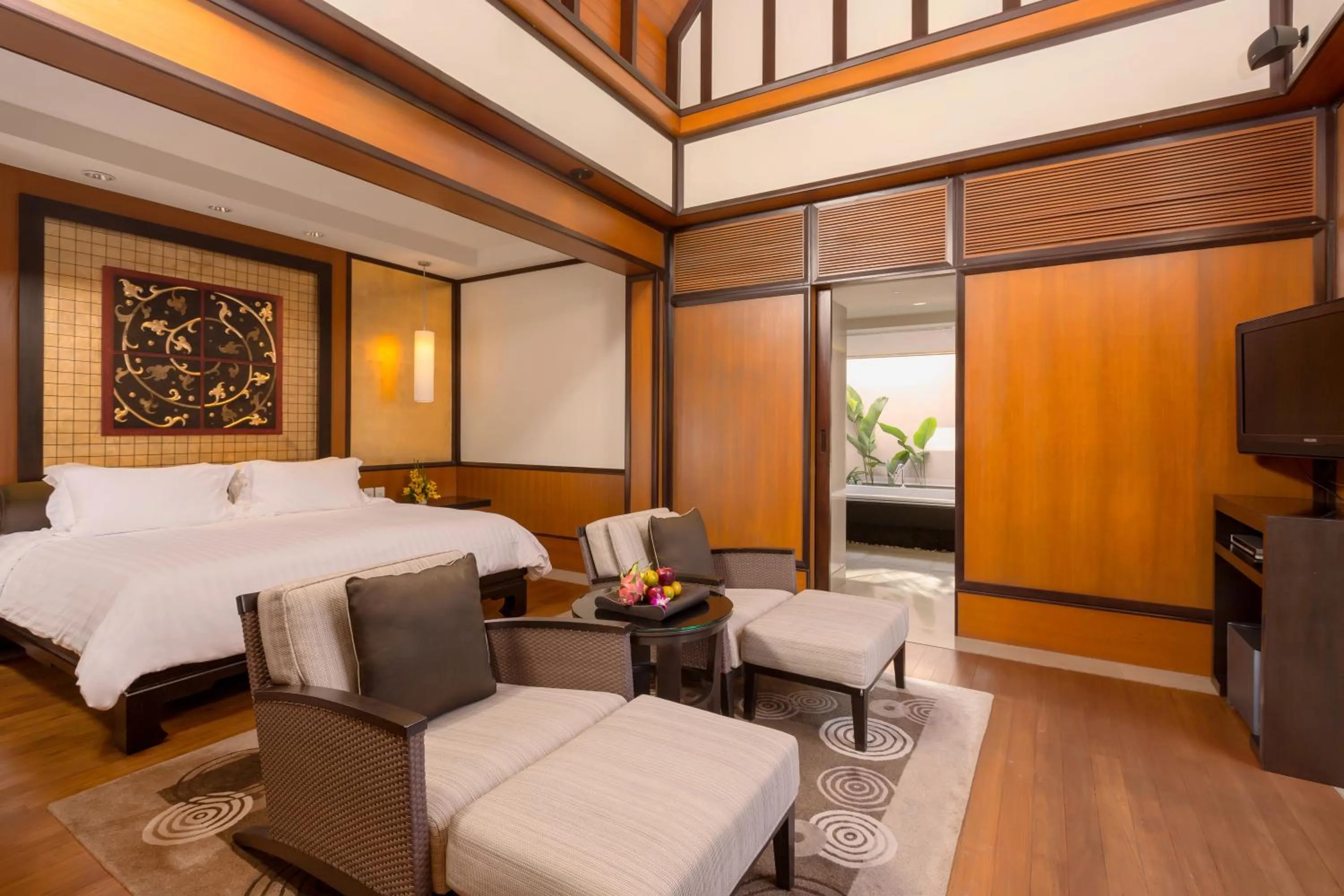 Bathroom, Bed in Banyan Tree Phuket