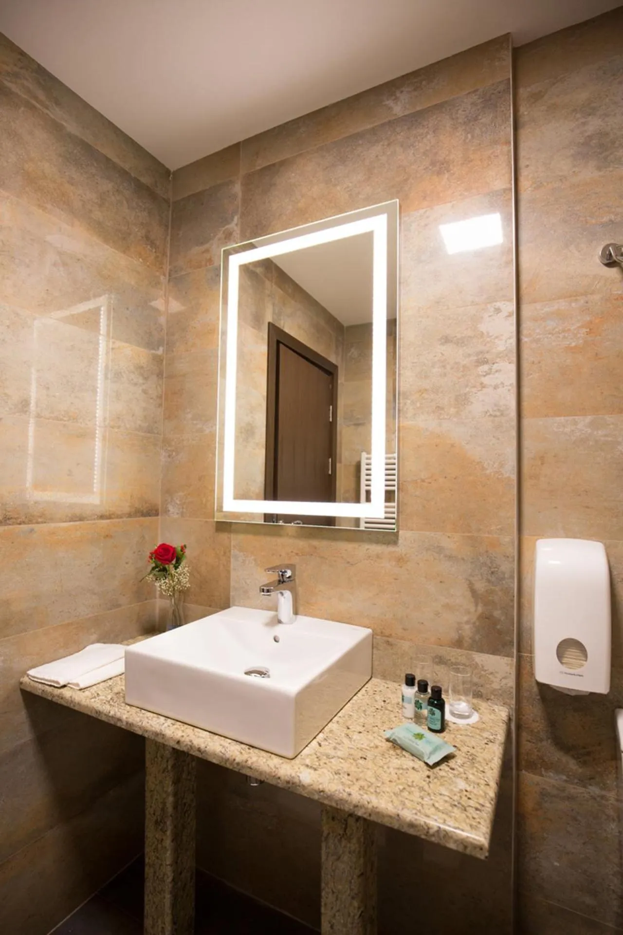 Deluxe Double or Twin Room in River Lodge