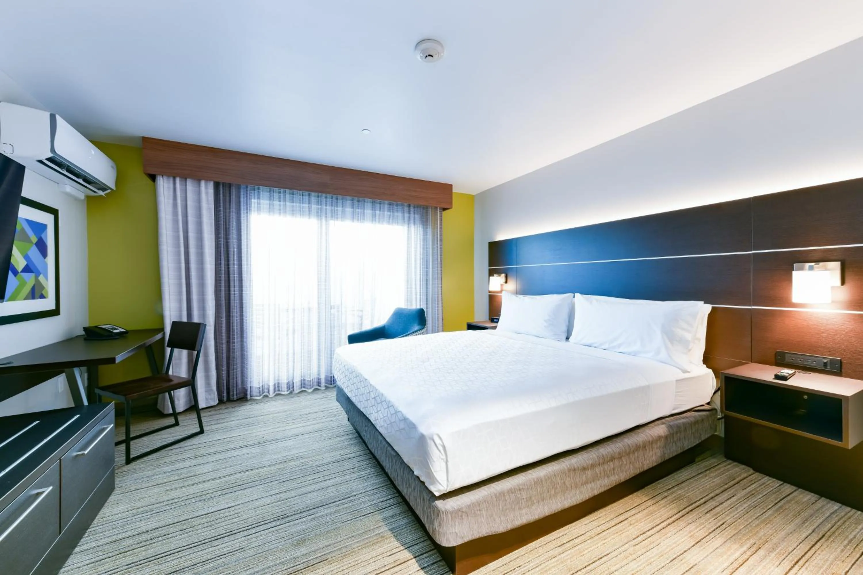 Standard King Room with Bay View  in Holiday Inn Express Mill Valley San Francisco Area by IHG