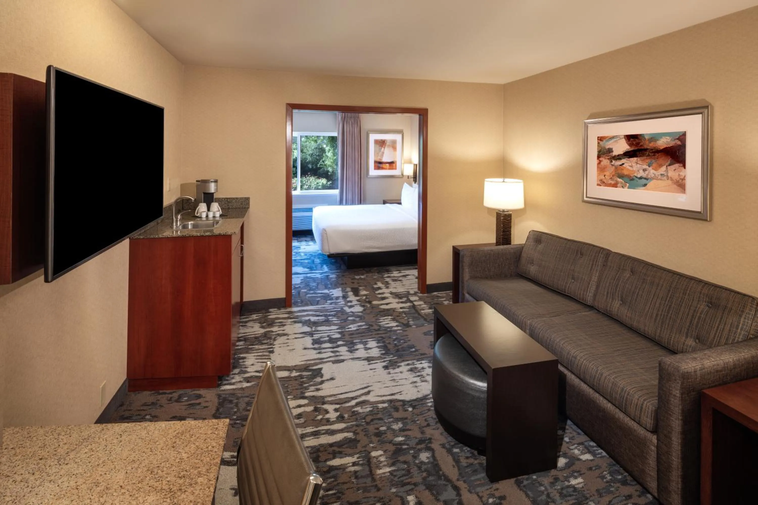 King Mini-Suite in Silver Cloud Hotel - Seattle University of Washington District
