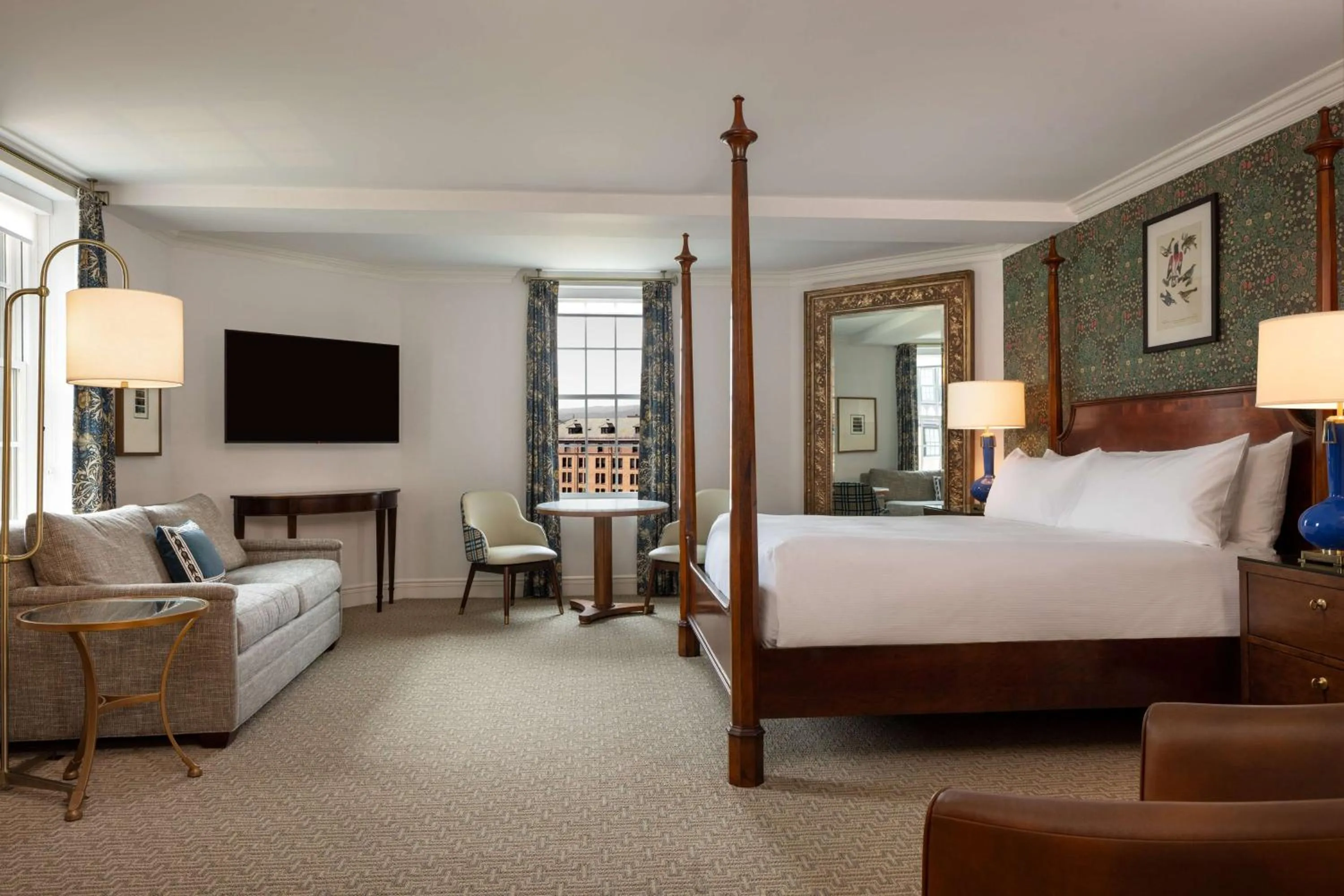 Premium King Room in Hotel Roanoke & Conference Center, Curio Collection by Hilton