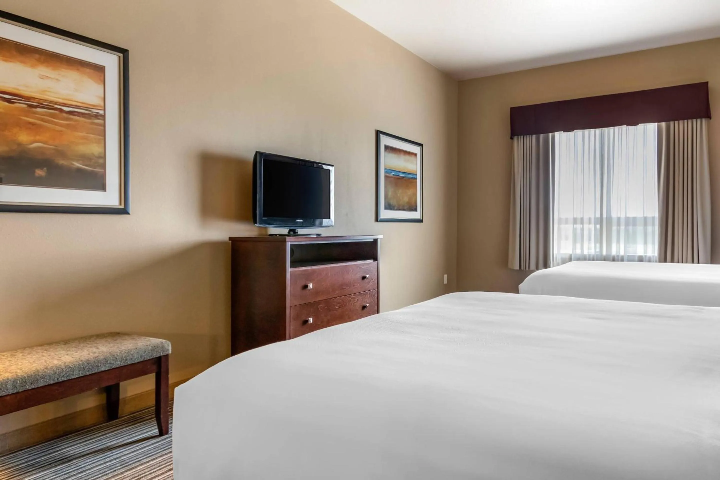 Bedroom, Bed in Quality Inn & Suites