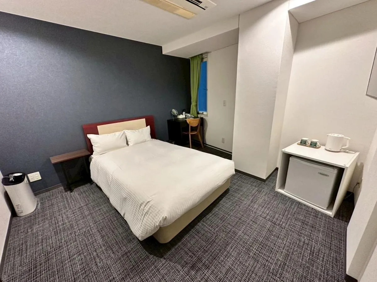 Bedroom, Bed in Grampus Inn Osaka Namba