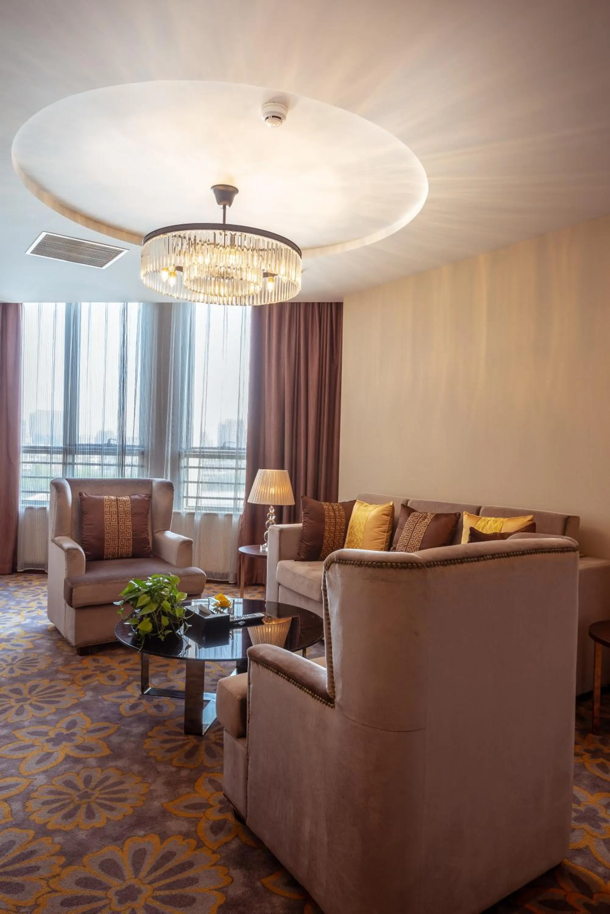 Living room in Beijing Sunflower Hotel--Beijing Universal Studios Resort