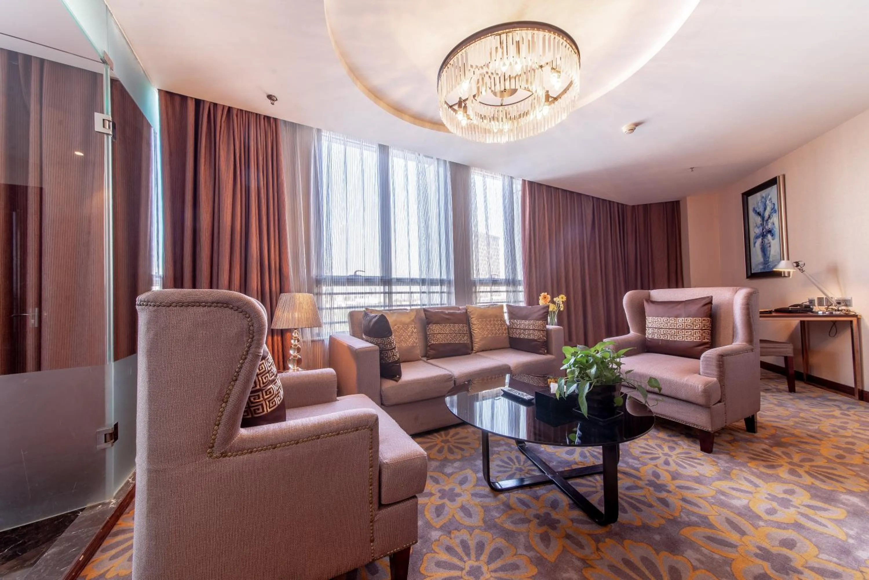 Living room in Beijing Sunflower Hotel--Beijing Universal Studios Resort