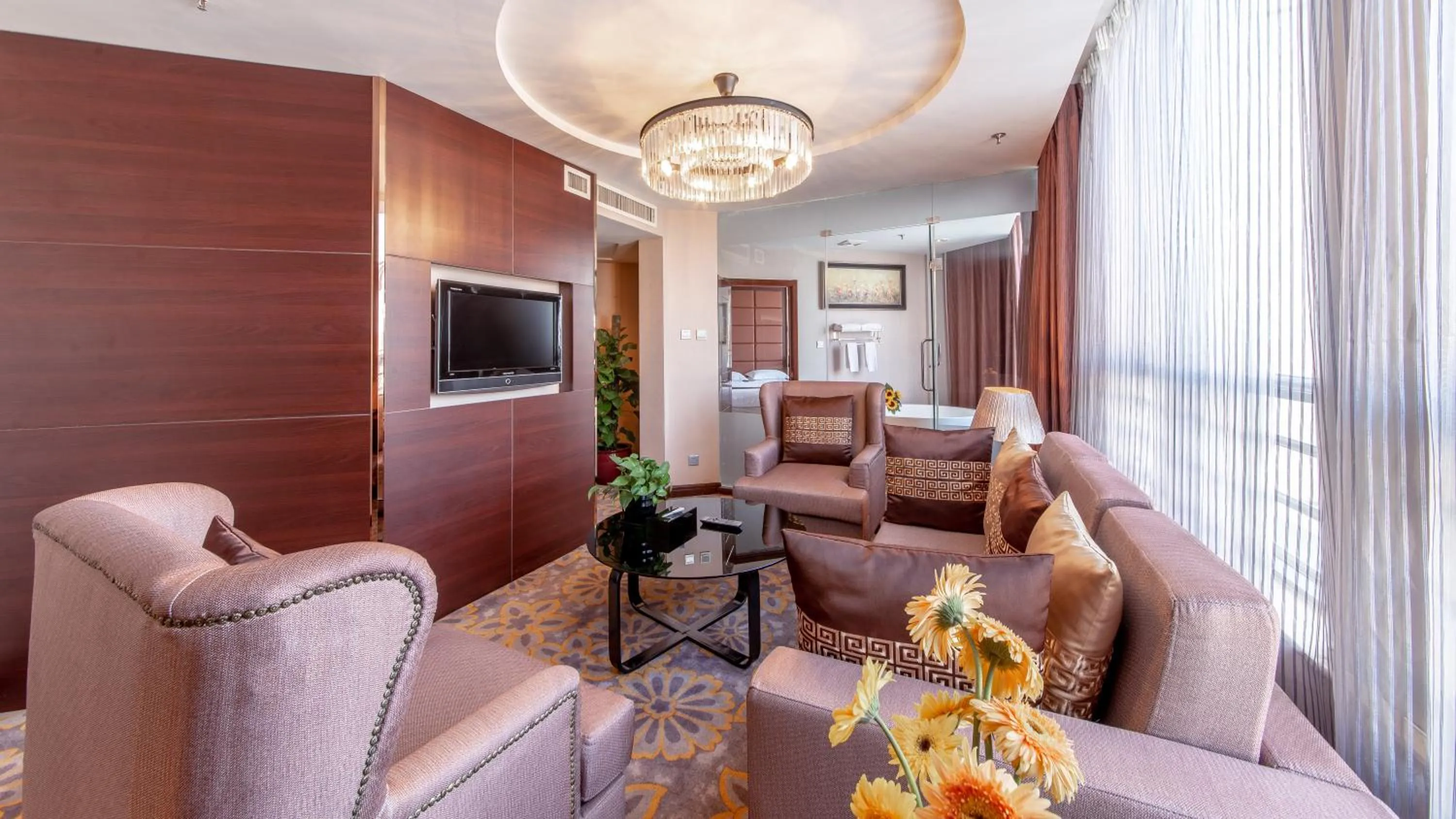 Living room in Beijing Sunflower Hotel--Beijing Universal Studios Resort