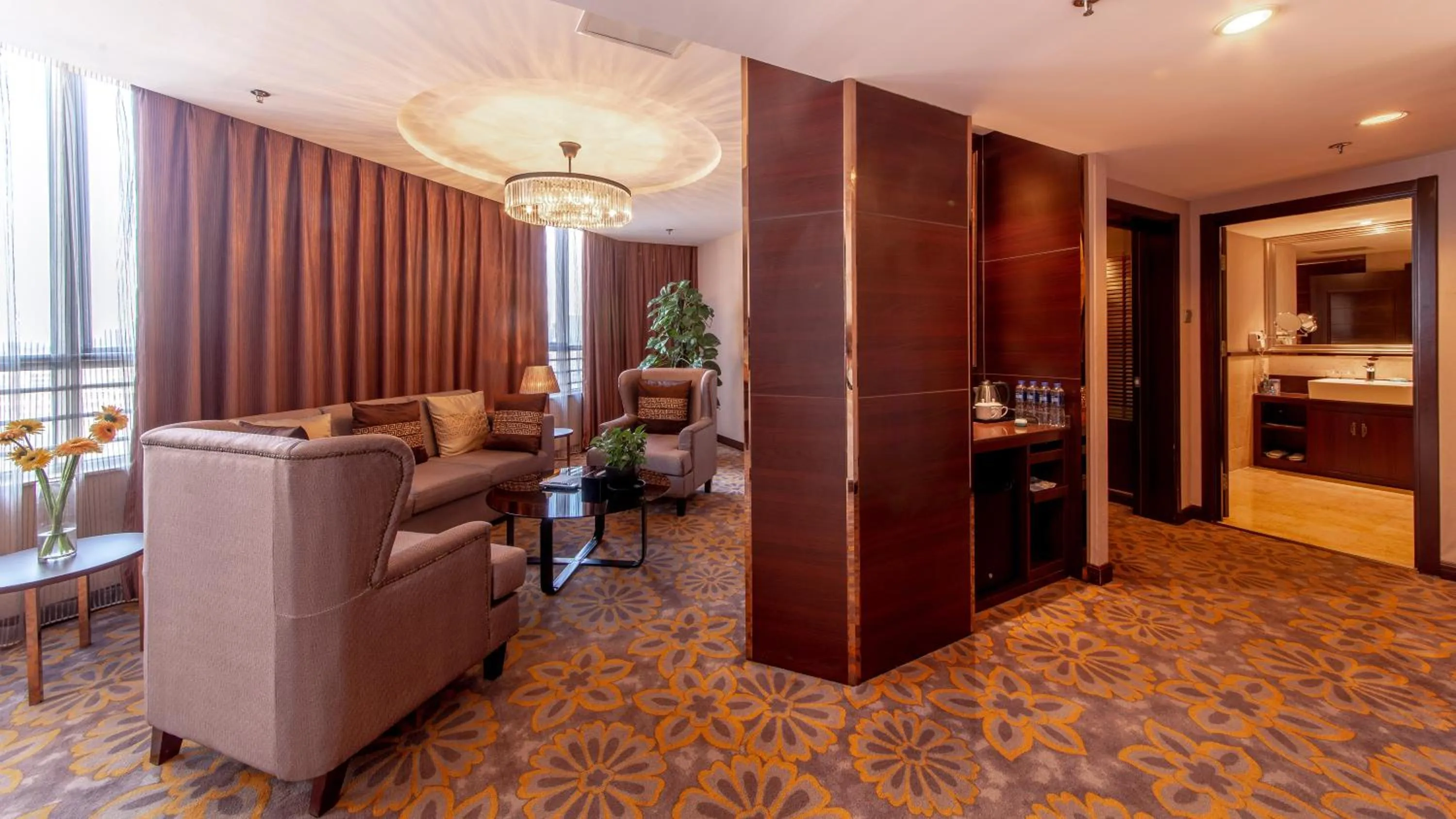 Living room in Beijing Sunflower Hotel--Beijing Universal Studios Resort