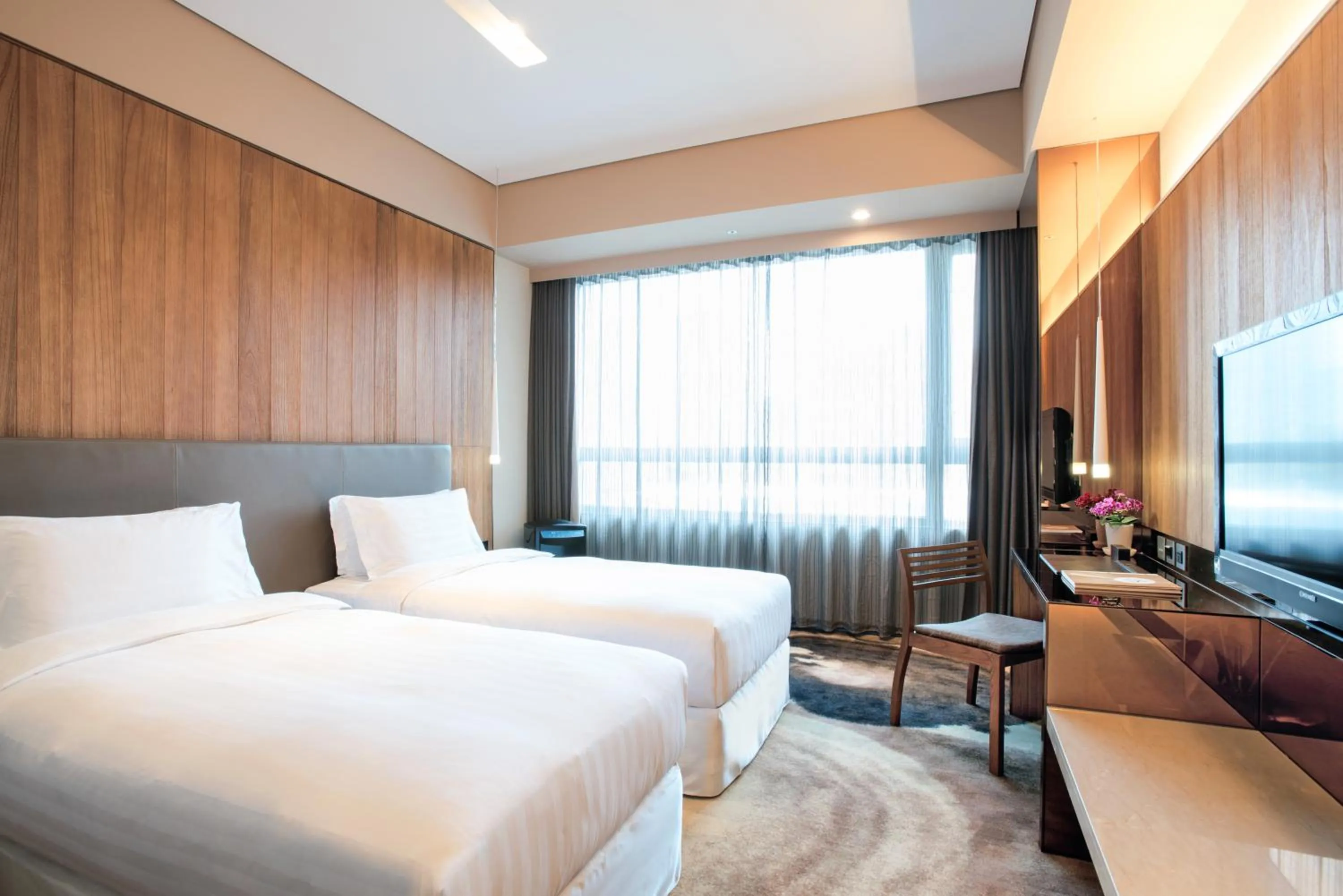 Pure Twin Room in Home Hotel