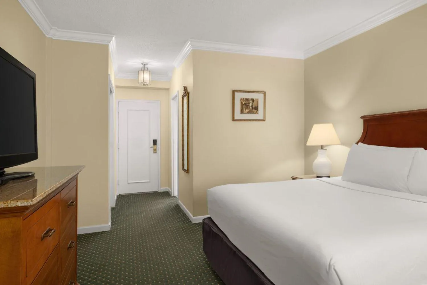 Deluxe King Room in Maison Dupuy Hotel