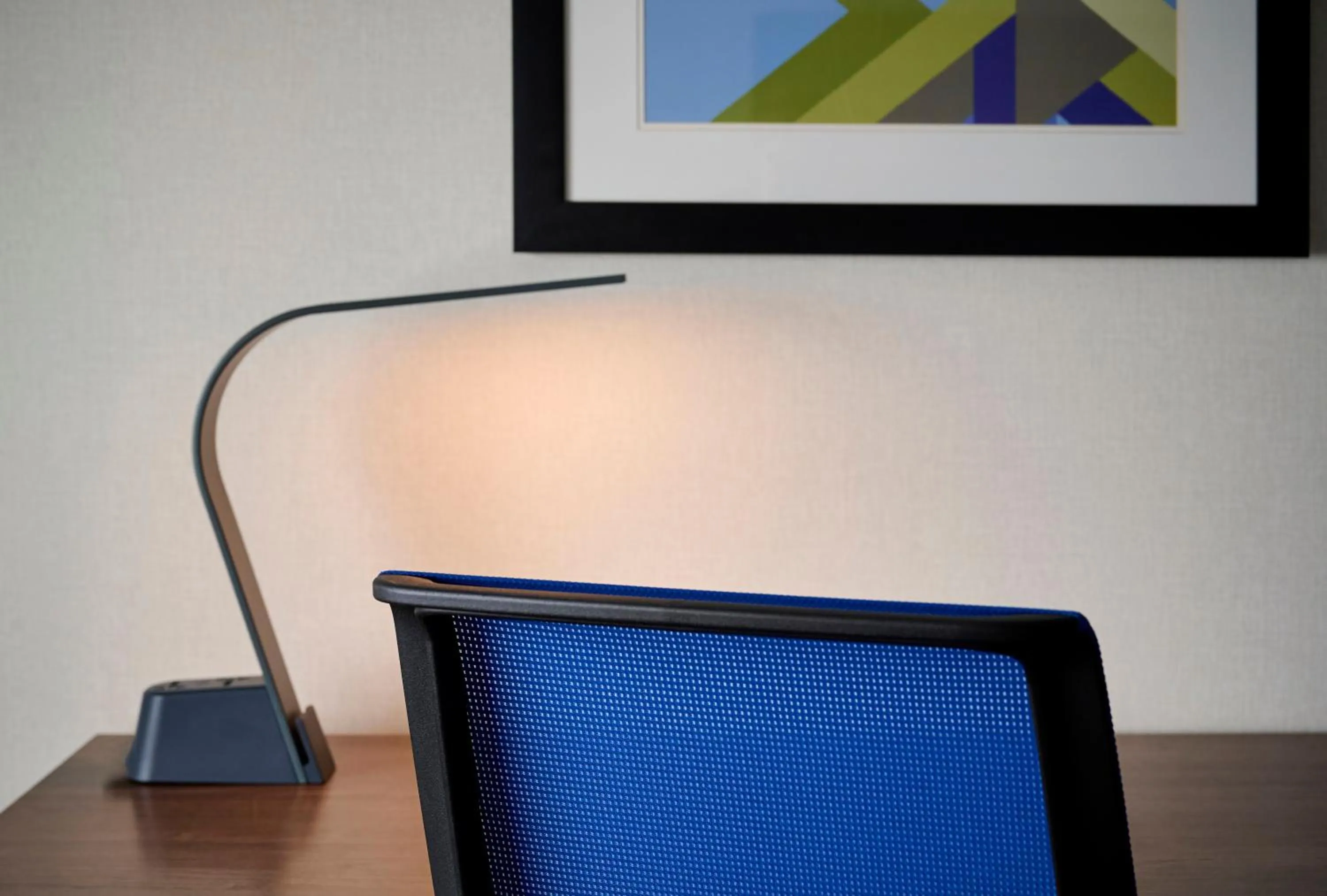 Standard Queen Room with Two Queen Beds and Mobility Accessible Tub in Holiday Inn Express & Suites - Brantford by IHG