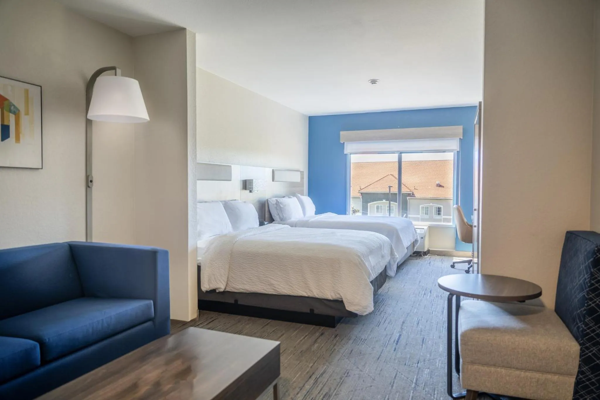 Standard Queen Room with Two Queen Beds in Holiday Inn Express Vicksburg by IHG