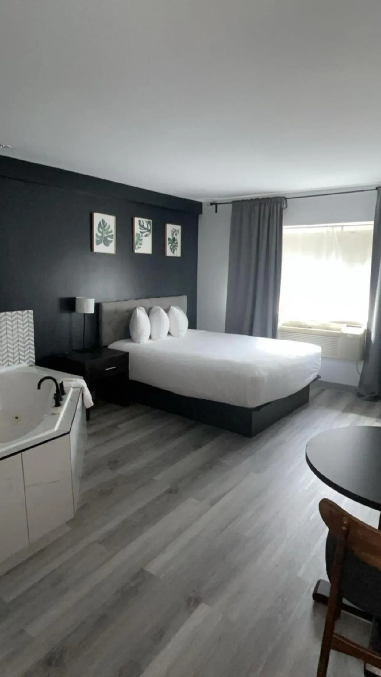 Junior Suite in Hotel Newstar Montréal