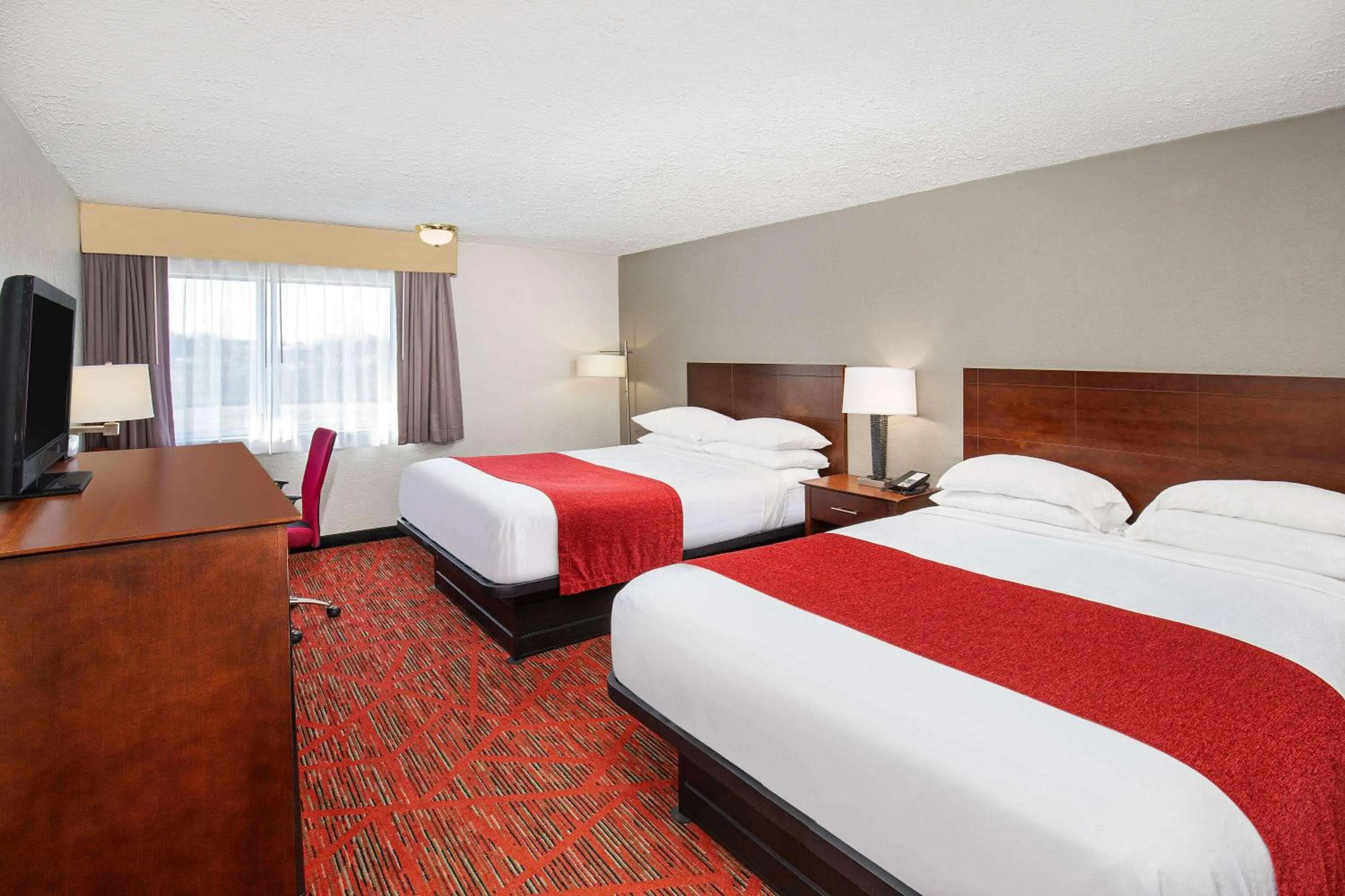 Queen Room with Two Queen Beds - Non-Smoking in Ramada by Wyndham Bowling Green