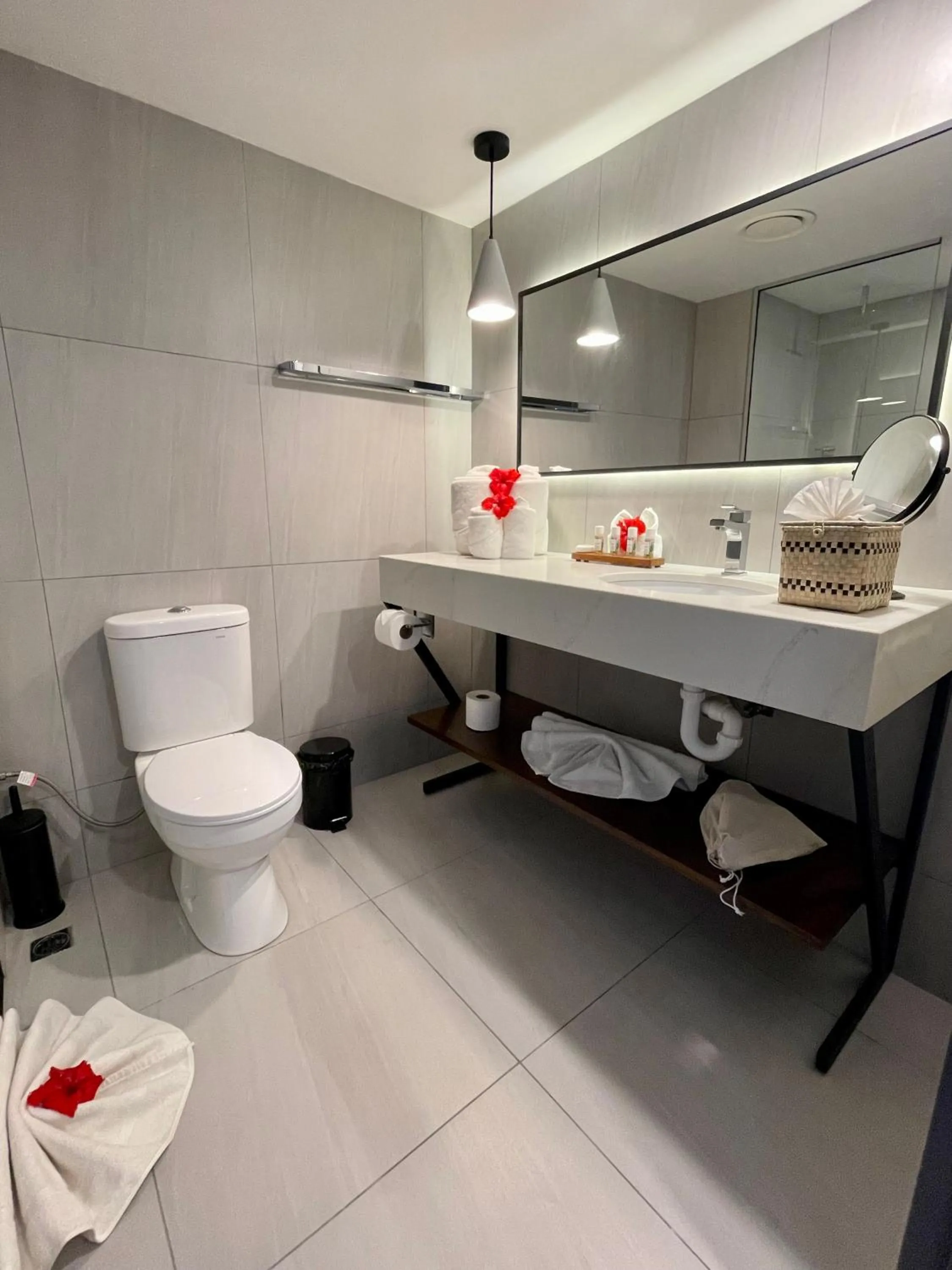 Superior Ocean View Room - Adults Only in The Pearl South Pacific Resort, Spa & Golf Course