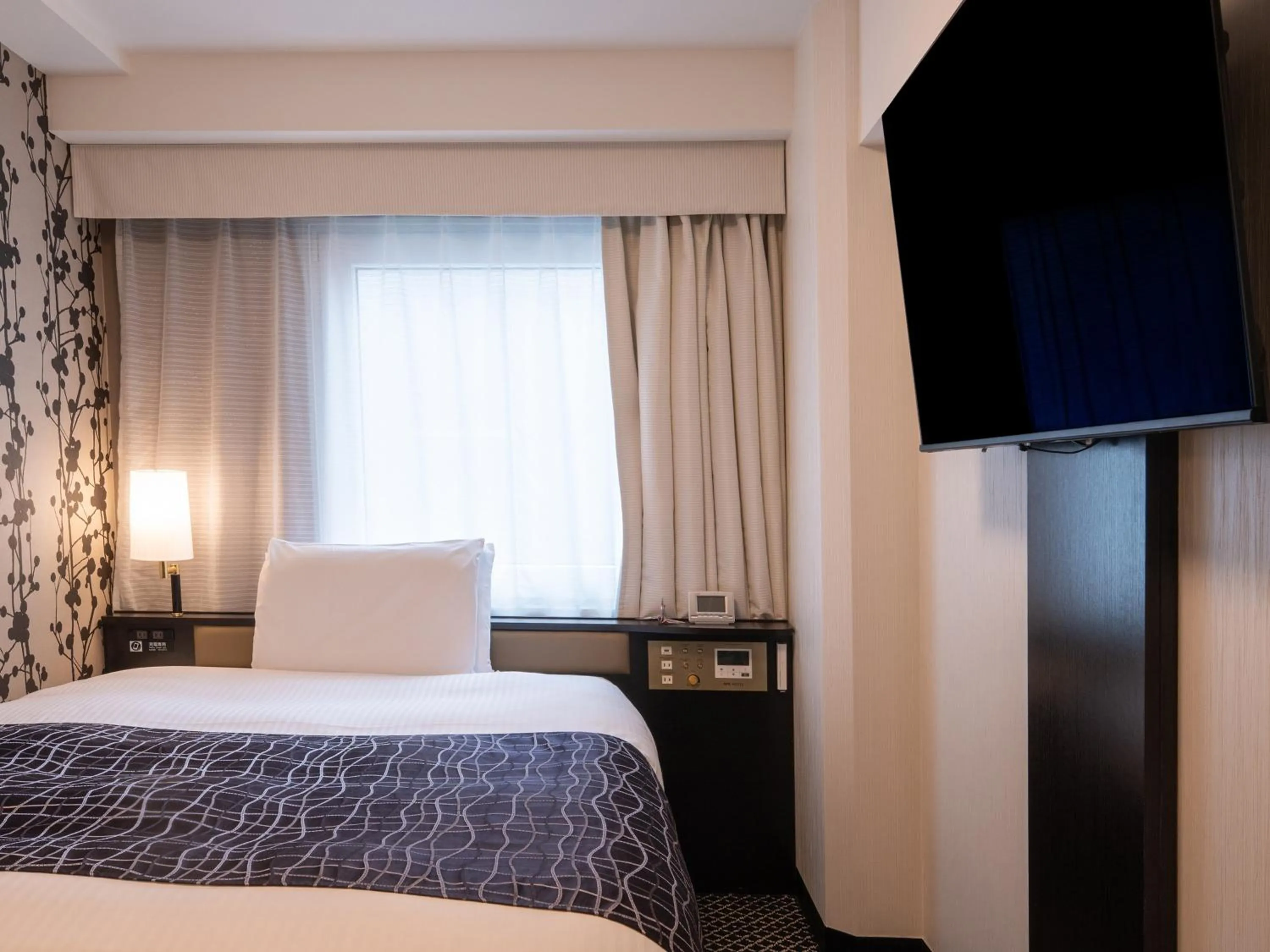 Standard Room for 1 Person - Non-Smoking in APA Hotel Hatchobori Shintomicho