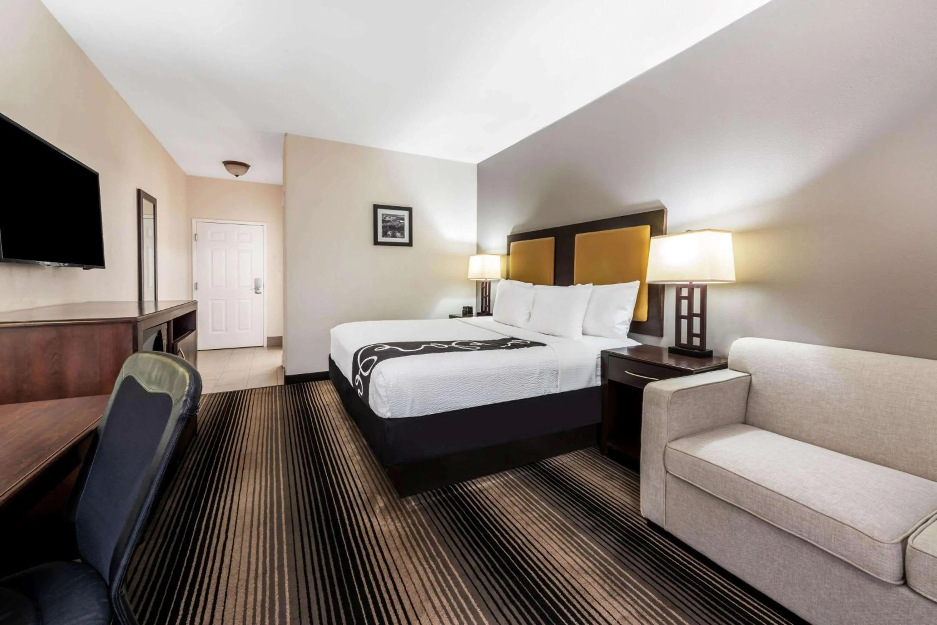 Deluxe King Room - Mobility Access/Non-Smoking in La Quinta by Wyndham Orange