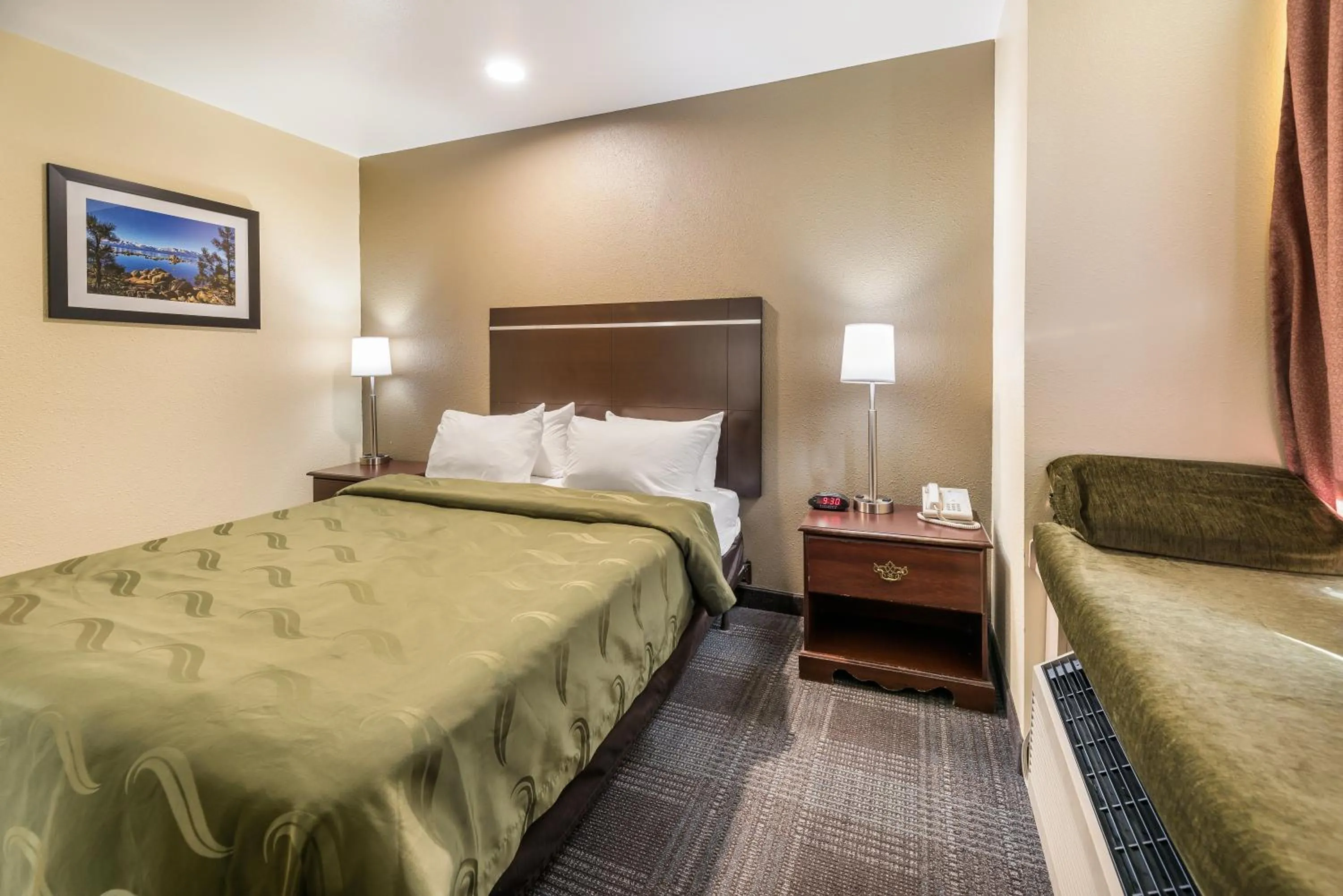 Queen Room - Non-Smoking in Quality Inn & Suites near NAS Fallon